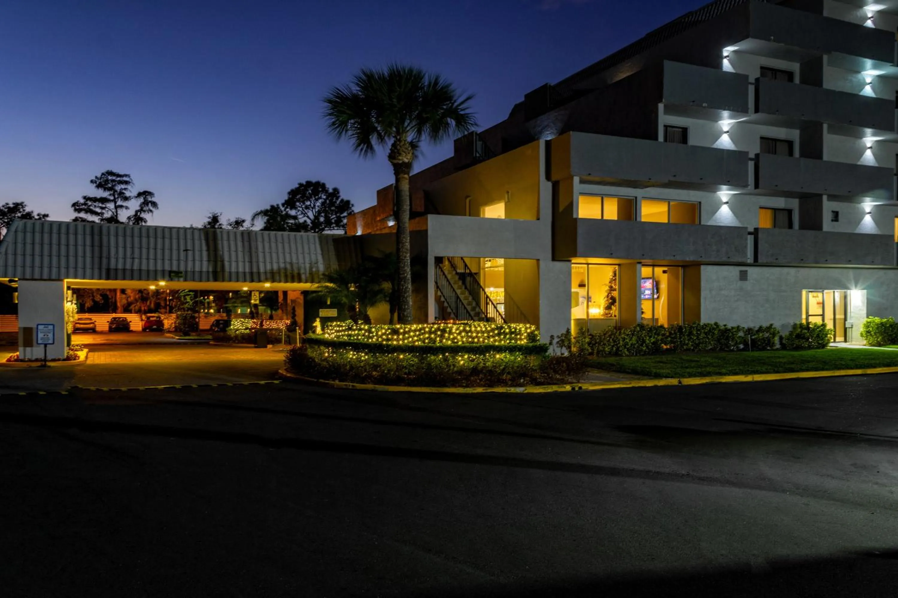 Property building in Palazzo Lakeside Hotel