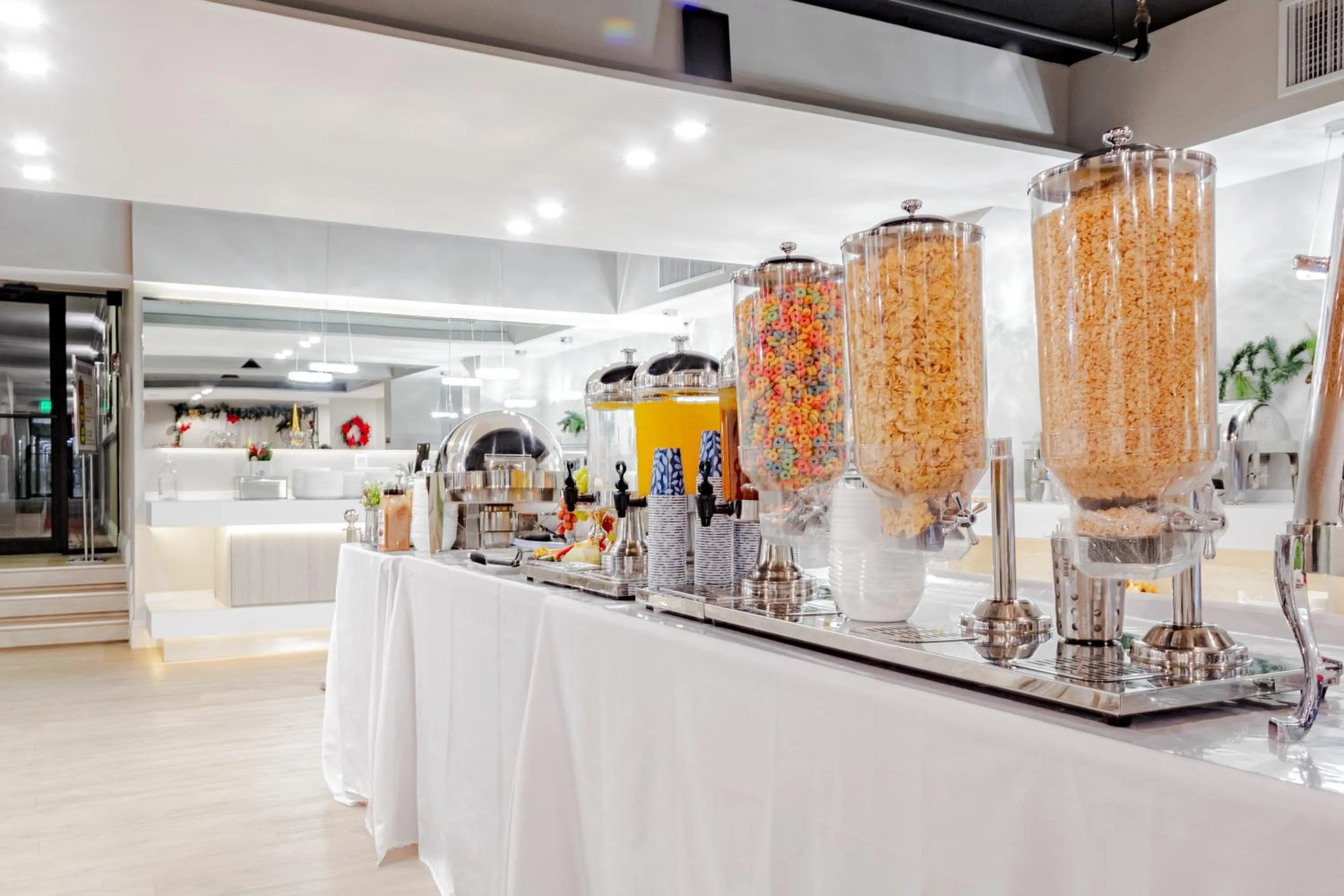 Breakfast in Palazzo Lakeside Hotel