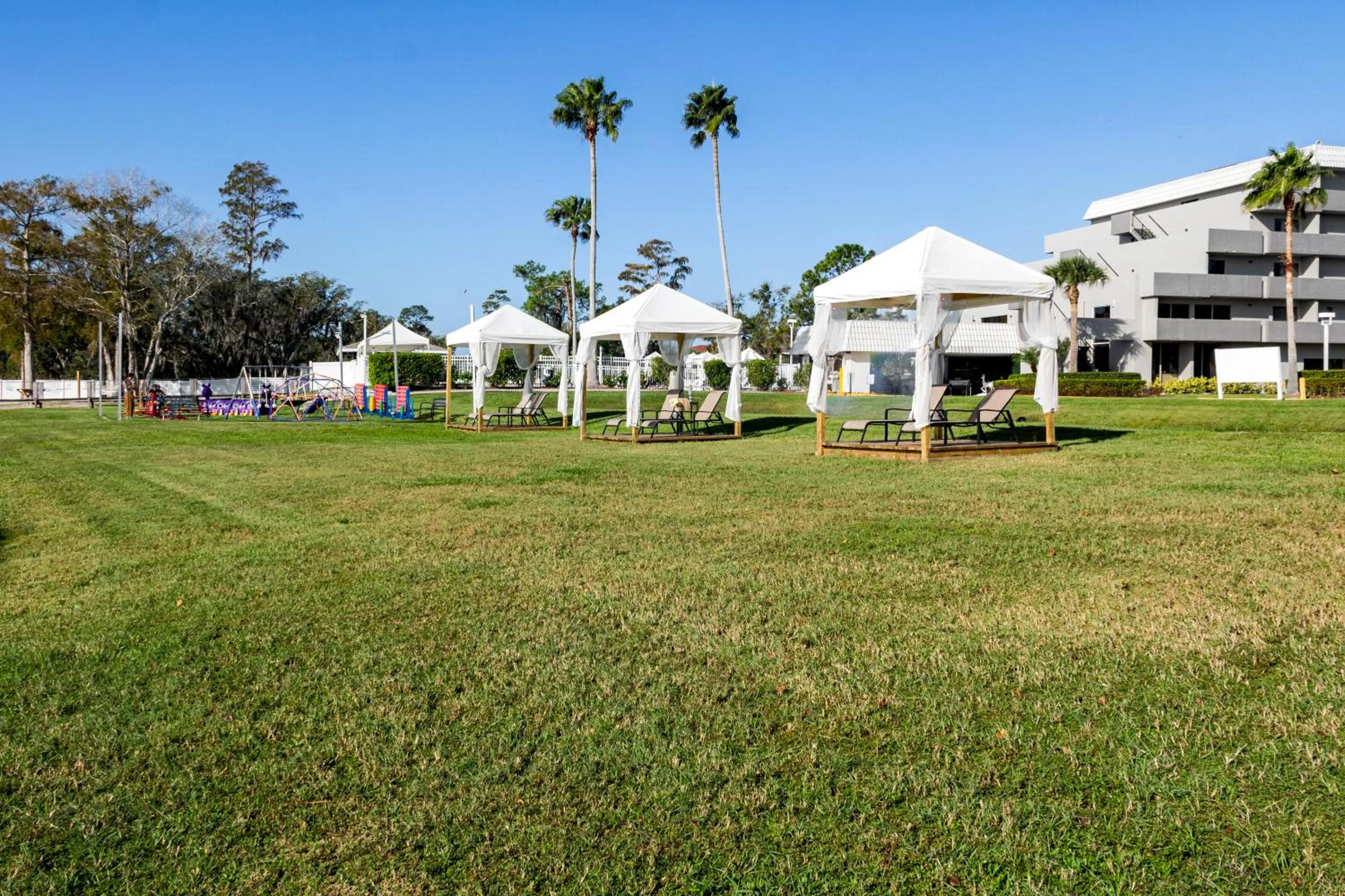 sunbed in Palazzo Lakeside Hotel