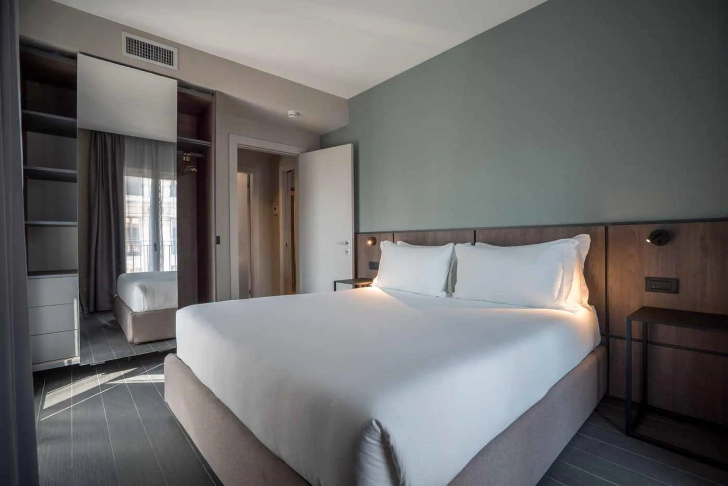 Bed in Be Mate Via Tivoli