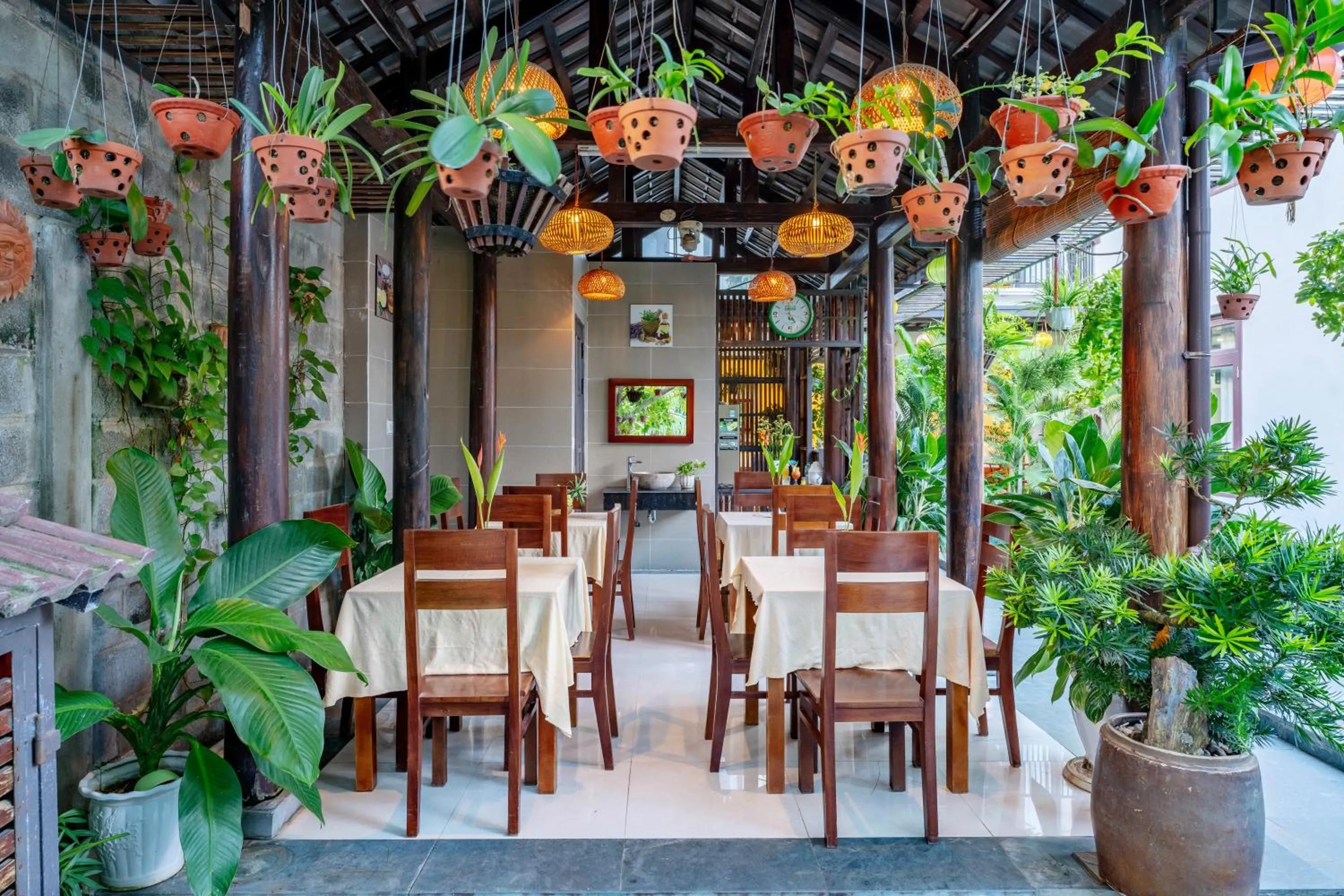 Restaurant/places to eat in Sands River Hoi An Villa
