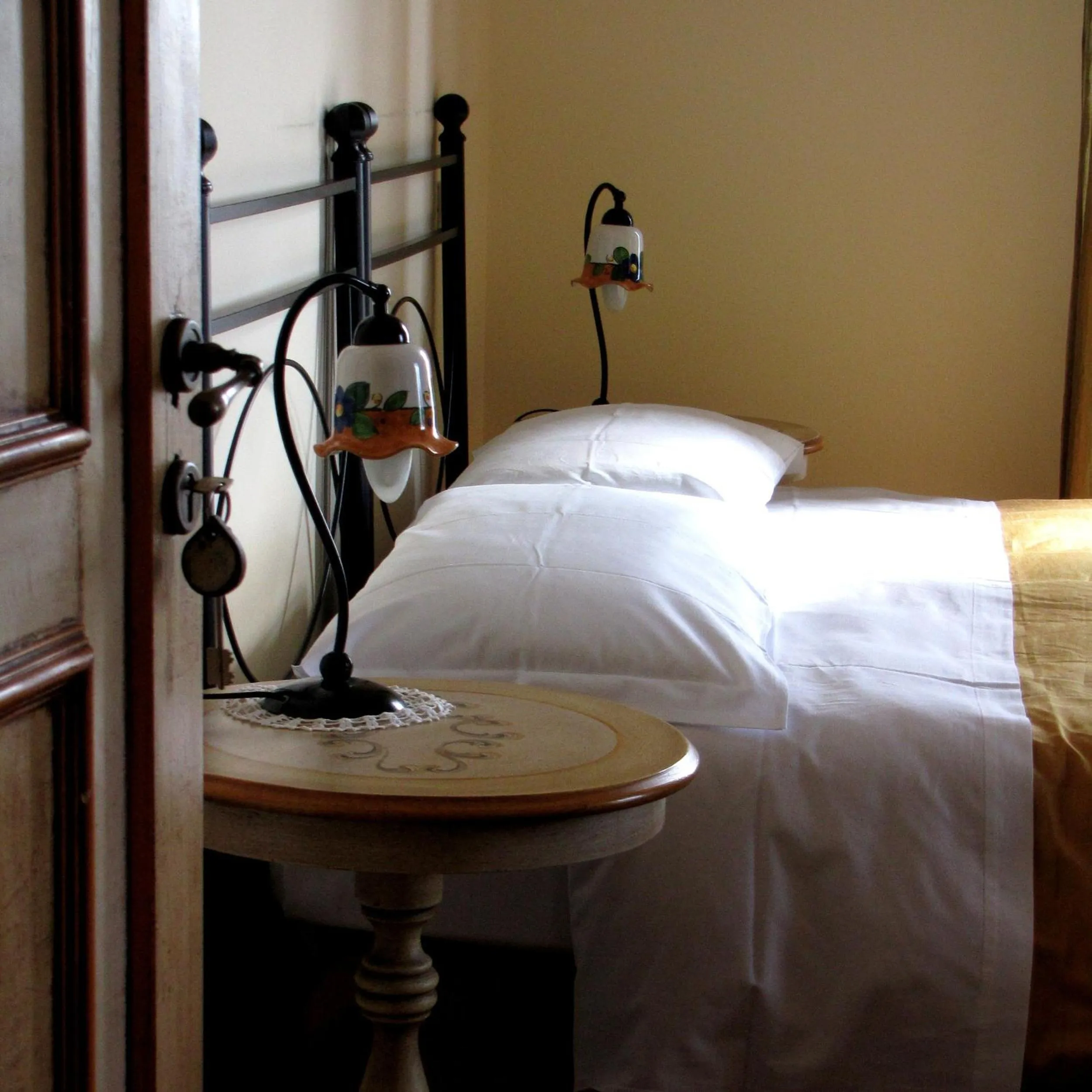 Decorative detail in B&B Agon