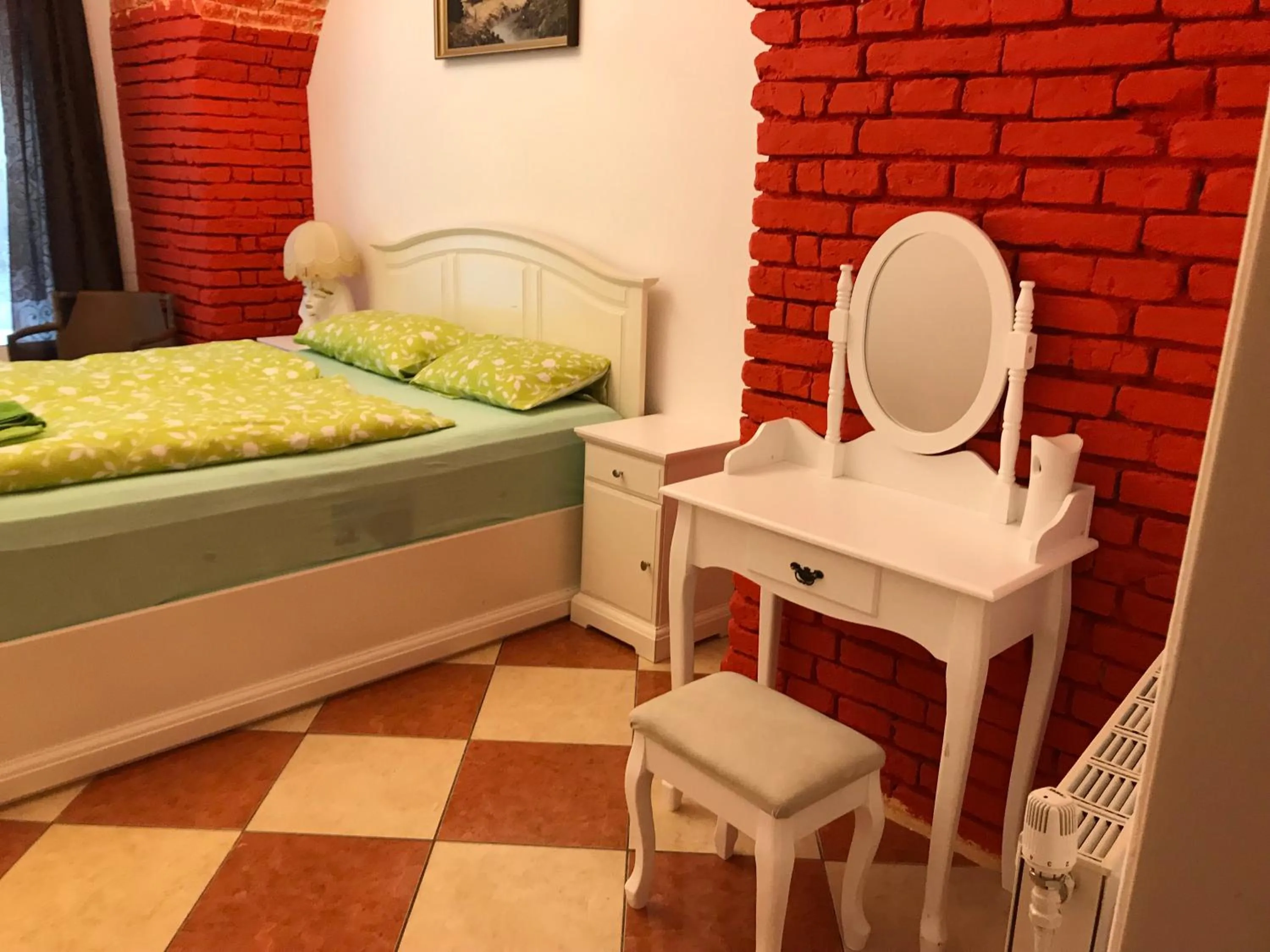 Photo of the whole room, Bed in Viktoria ARTUR