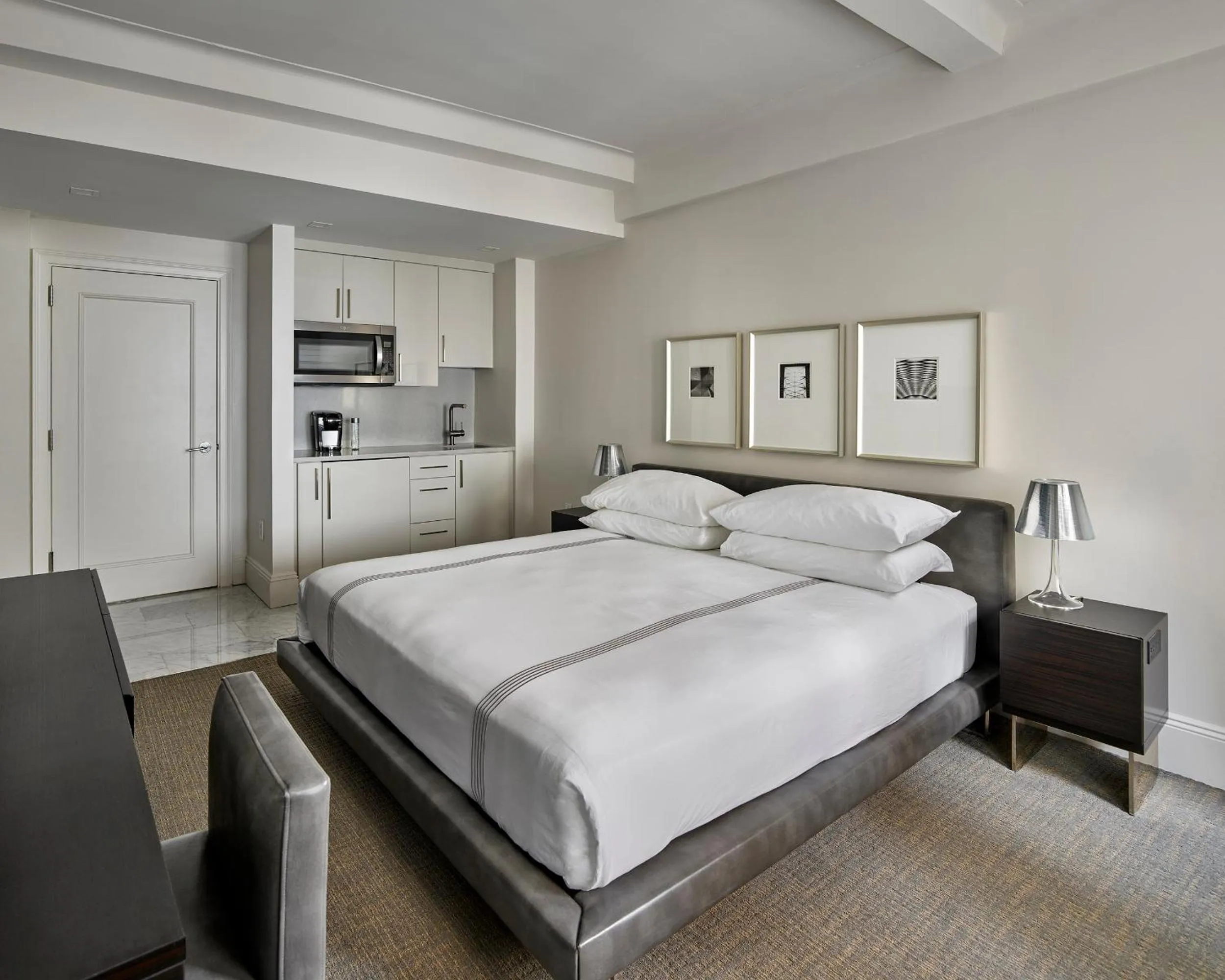 Bedroom, Bed in AKA Central Park