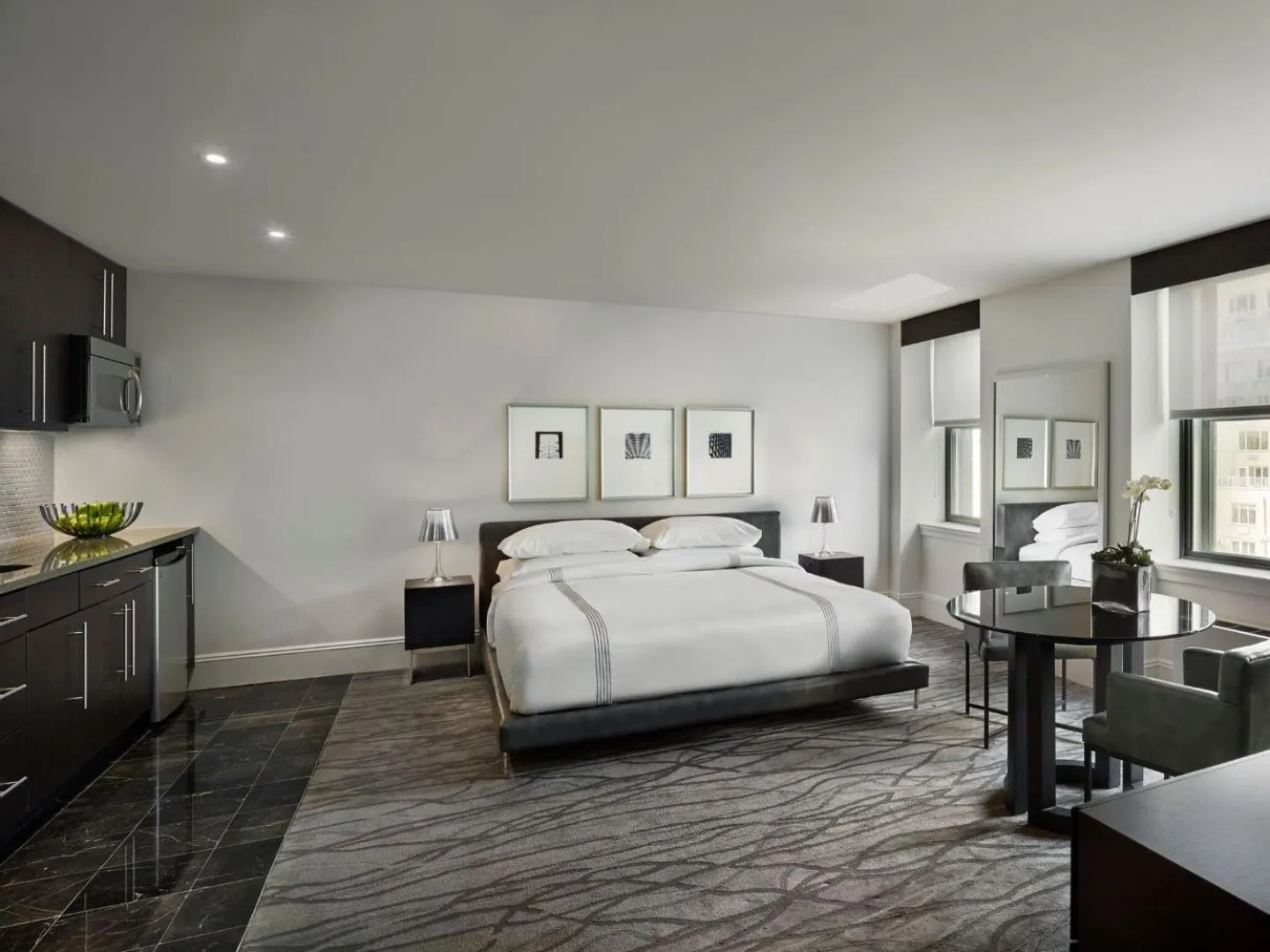 Photo of the whole room, Bed in AKA Central Park