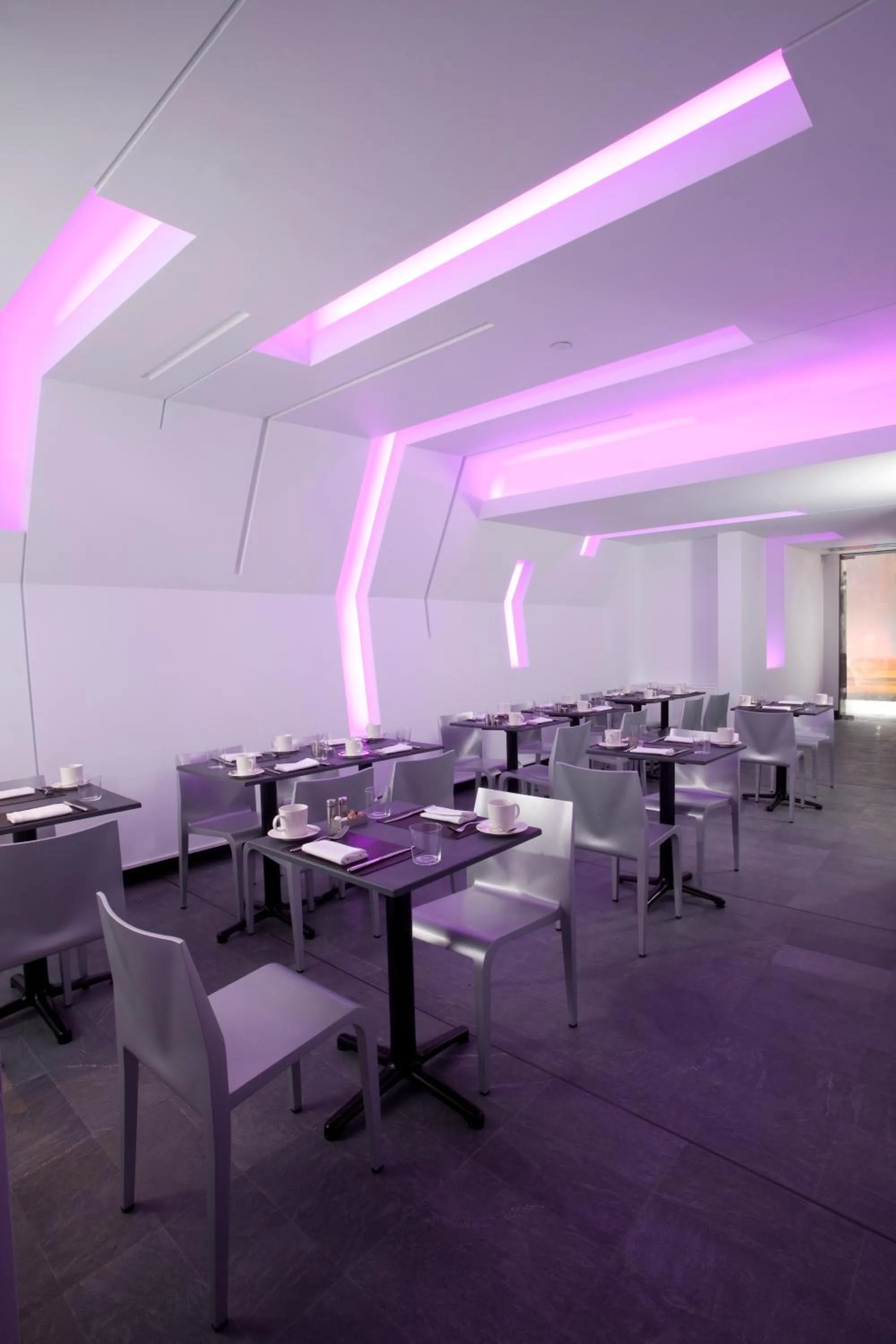 Restaurant/places to eat in AKA Central Park