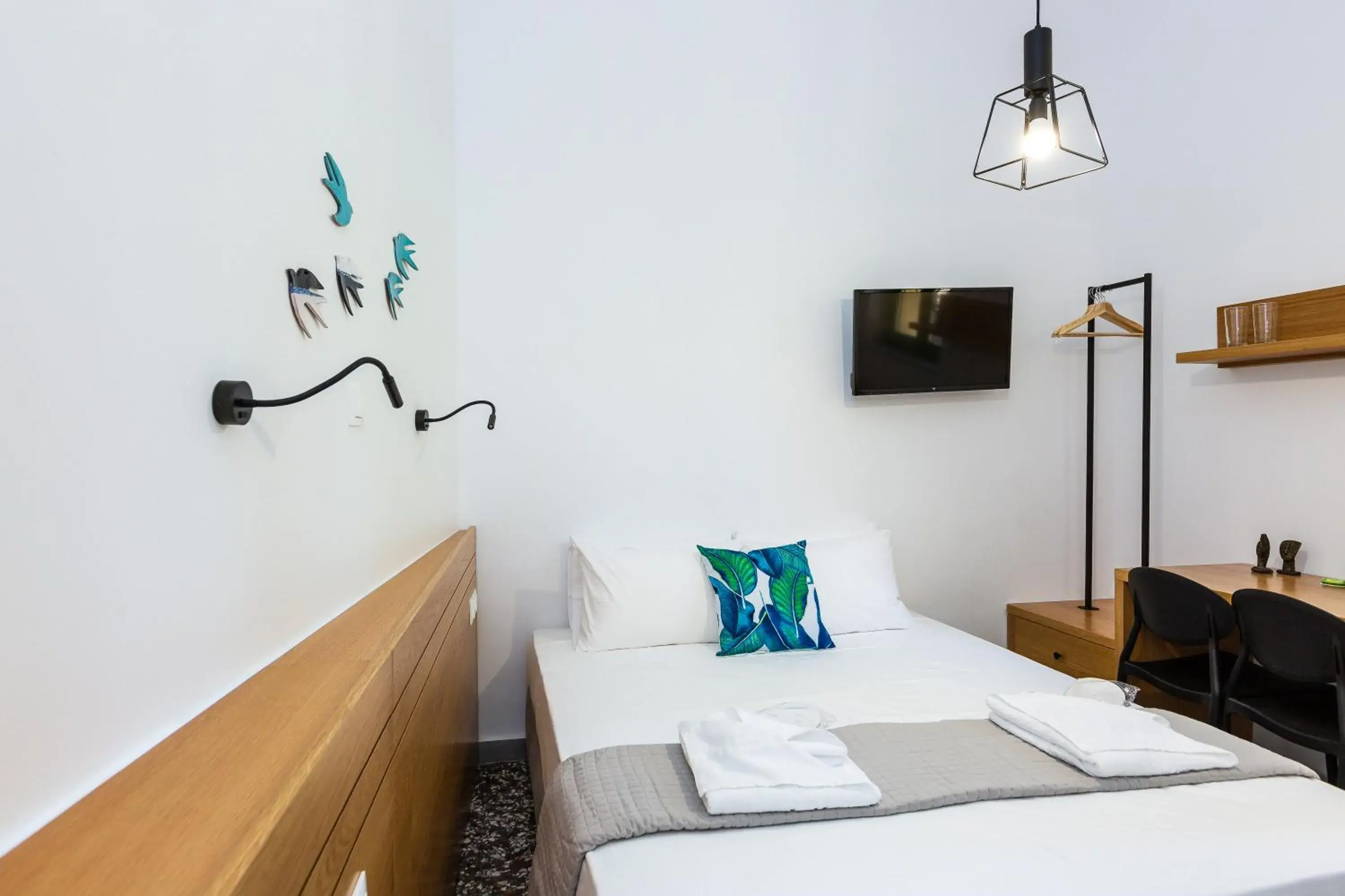 Standard Single Room in Ink Hotels Phos Standard Single Room in Ink Hotels Phos