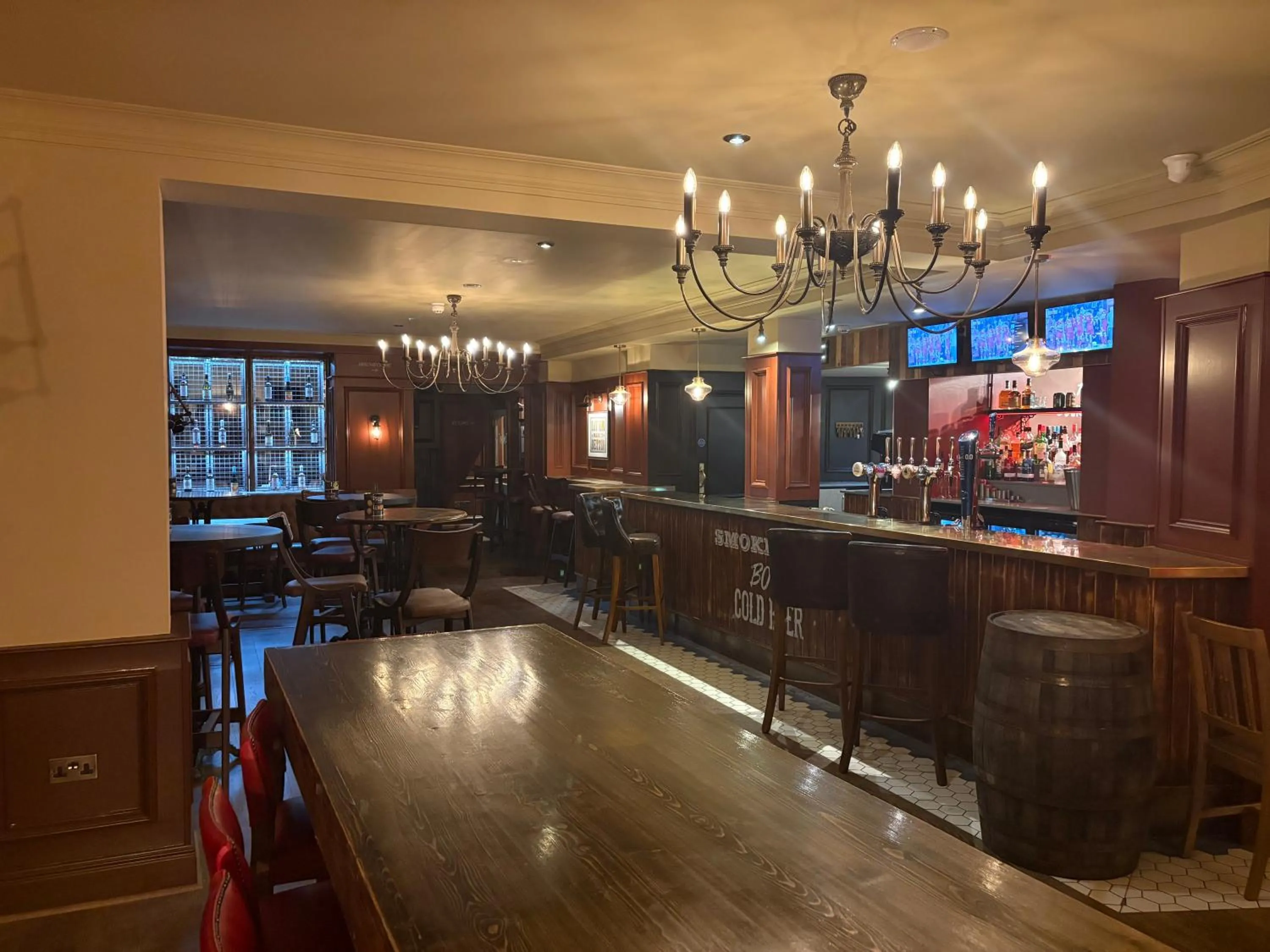 Restaurant/places to eat in The Evenlode Rooms at Firehouse Oxford