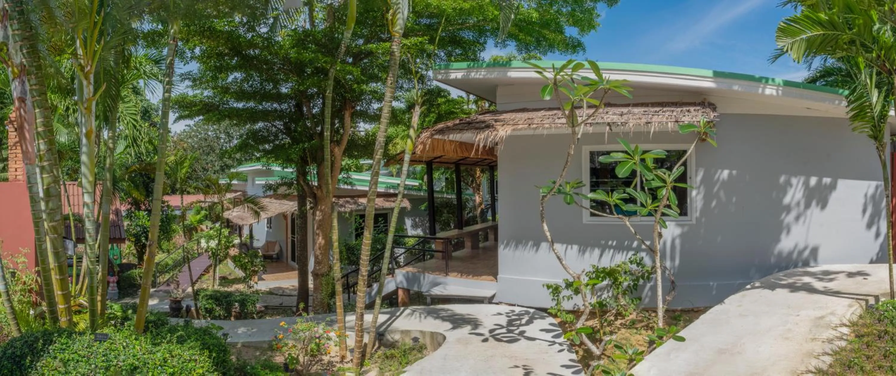 Harmony Naturist Resort Rawai Phuket 18yr minimum age only nudist nake d FKK