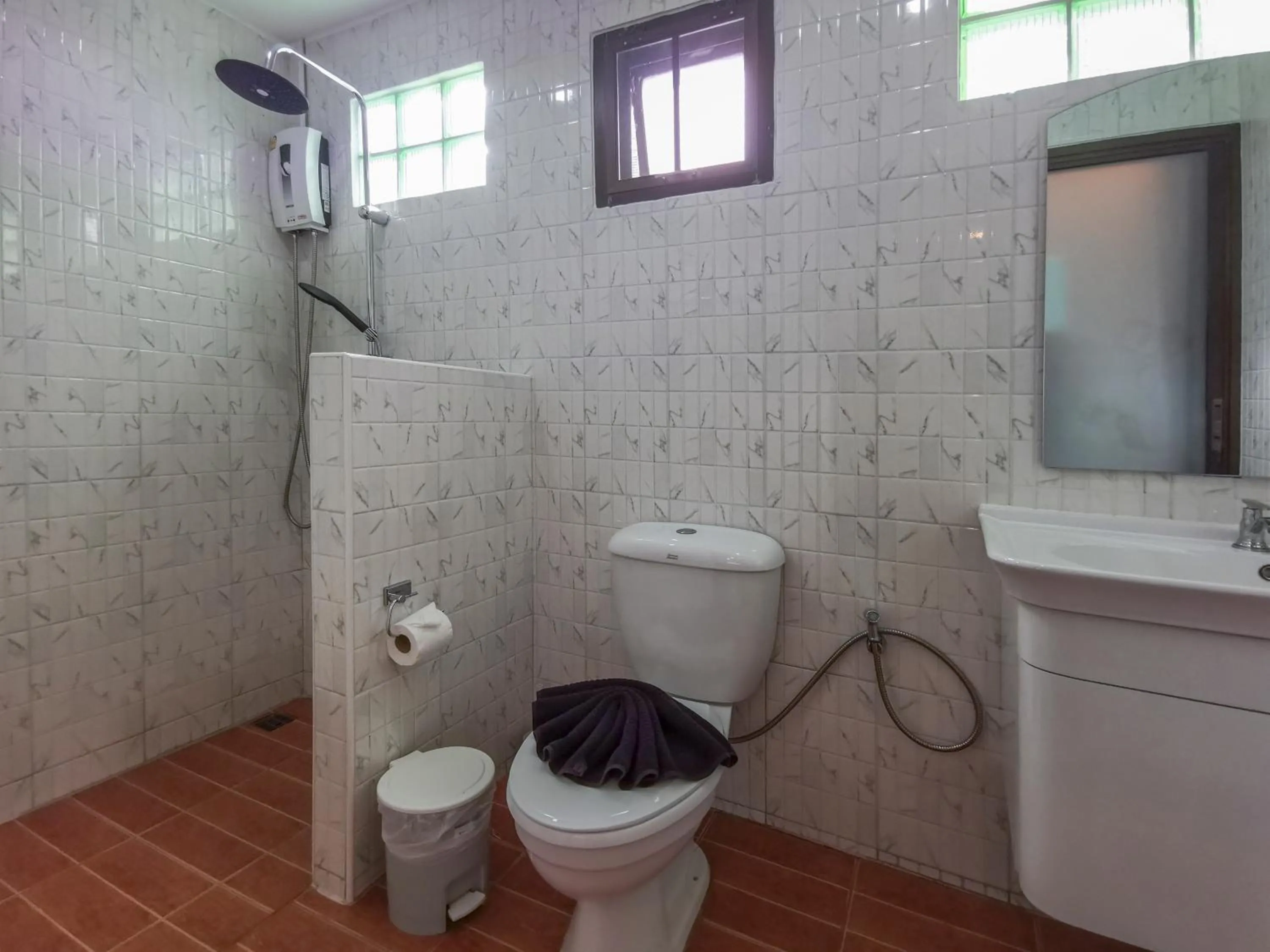 Harmony Naturist Resort Rawai Phuket 18yr minimum age only nudist nake d FKK