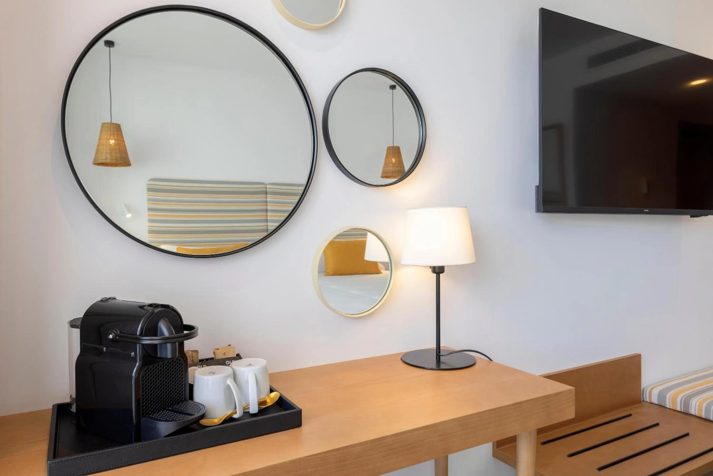 Coffee/tea facilities in HM Isabela-Adults Only