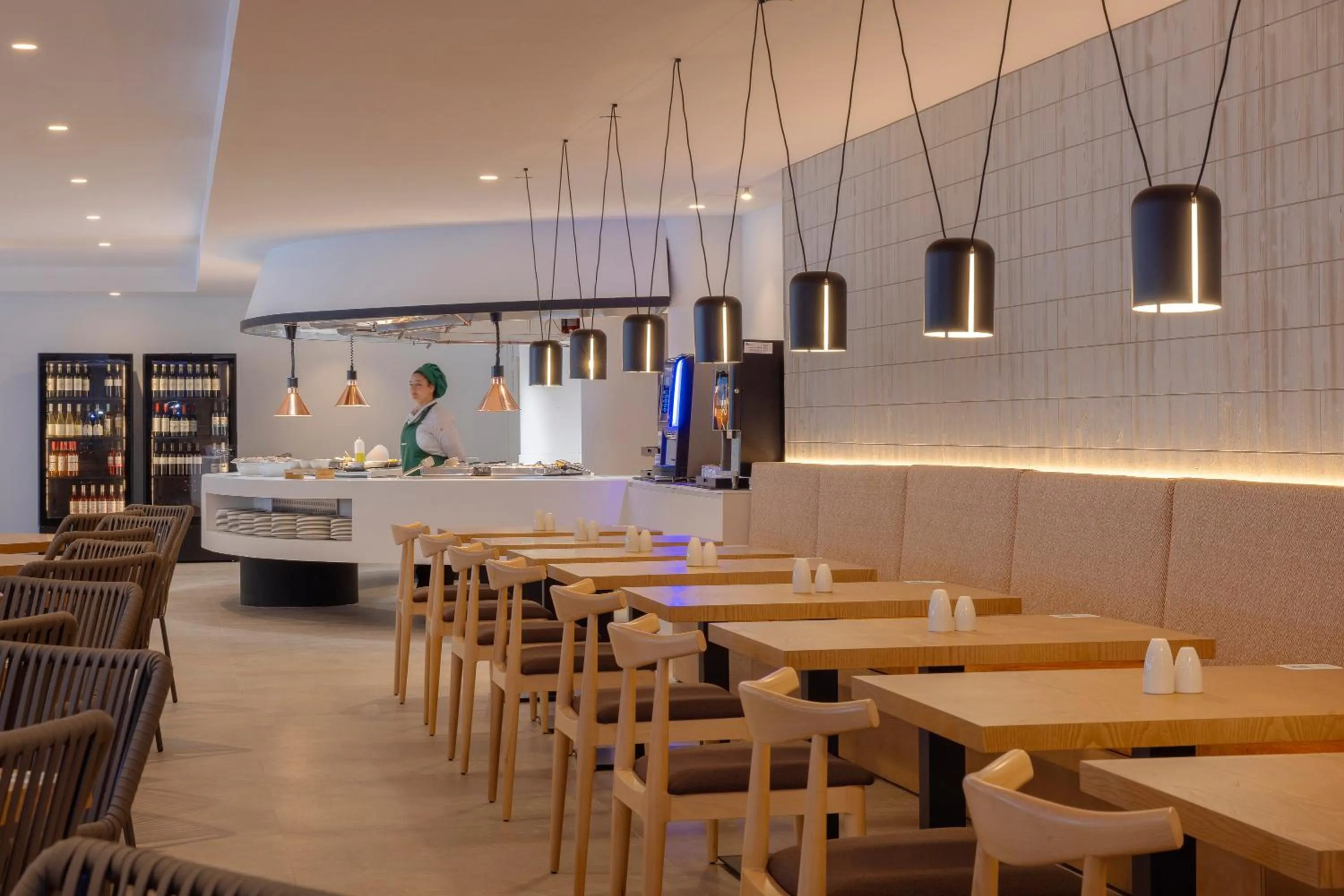 Restaurant/places to eat in HM Isabela-Adults Only