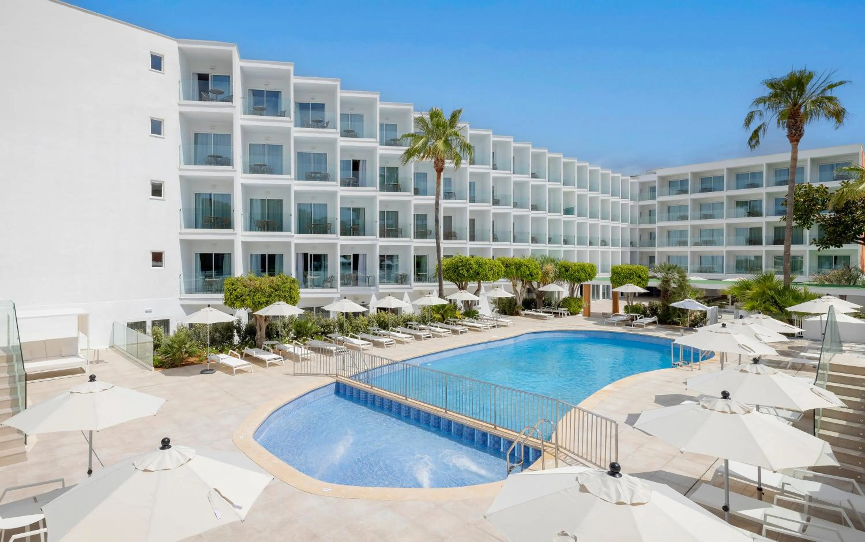 Swimming pool in HM Isabela-Adults Only