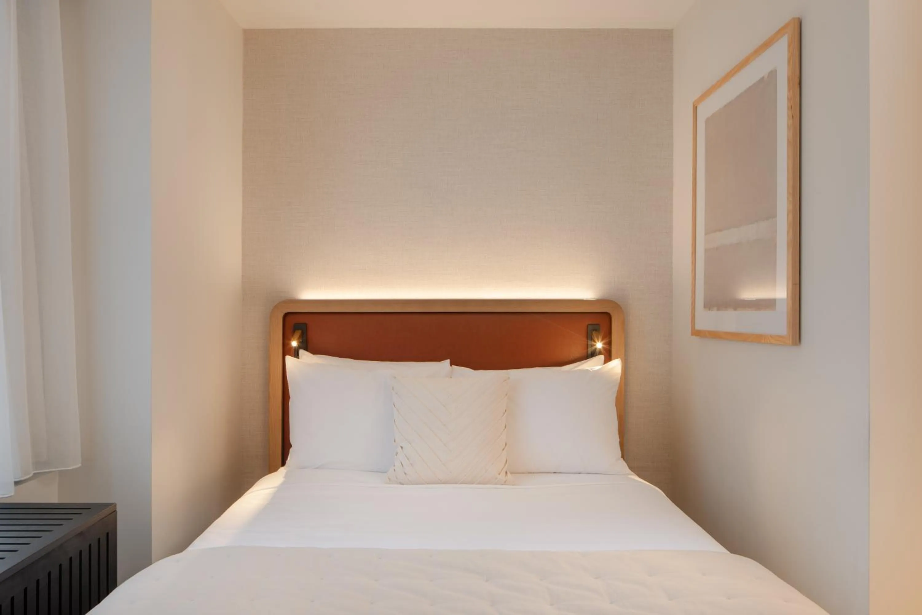 Bedroom, Bed in Aura Hotel Times Square Newly Renovated