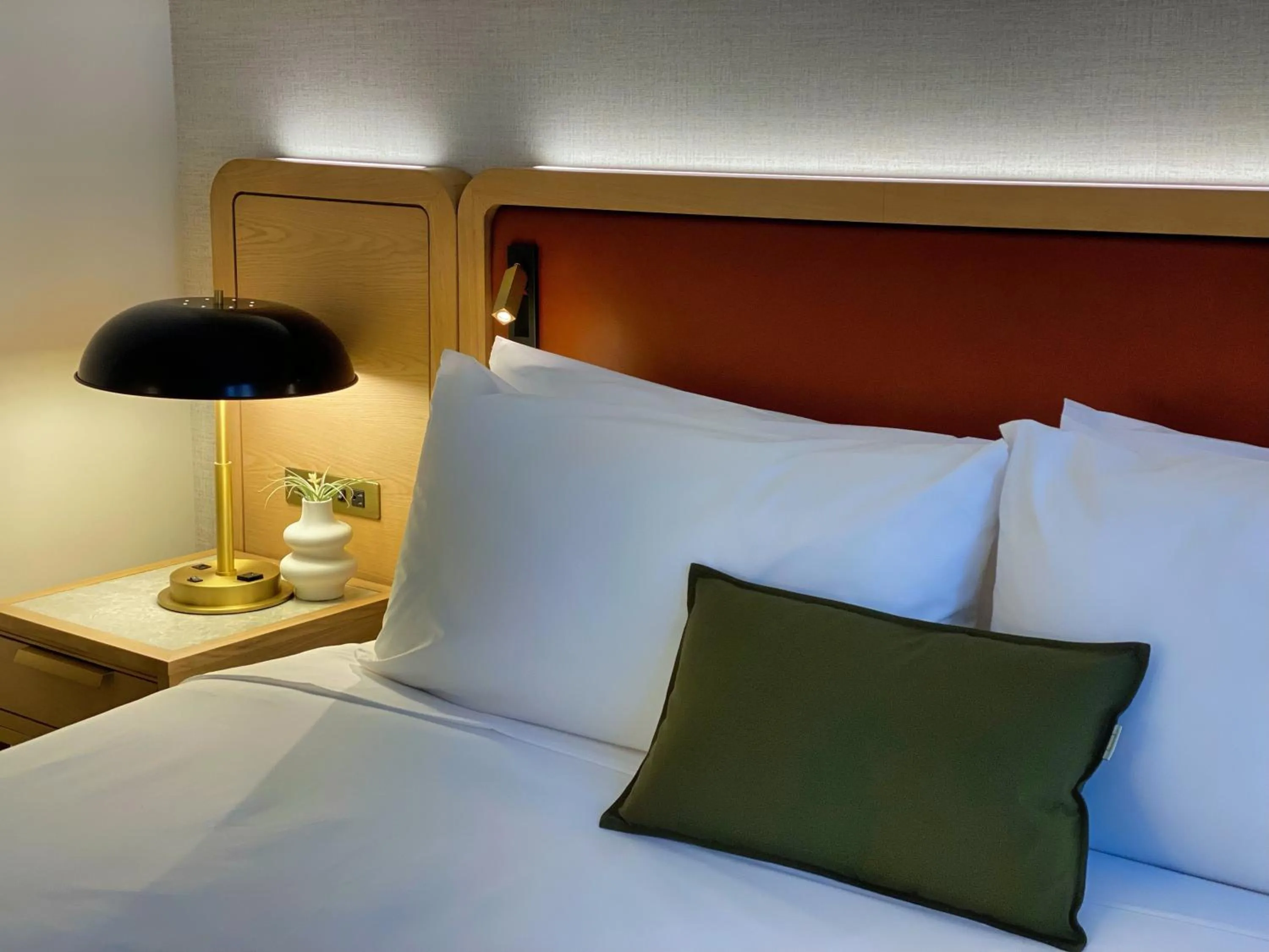 Aura Hotel Times Square Newly Renovated