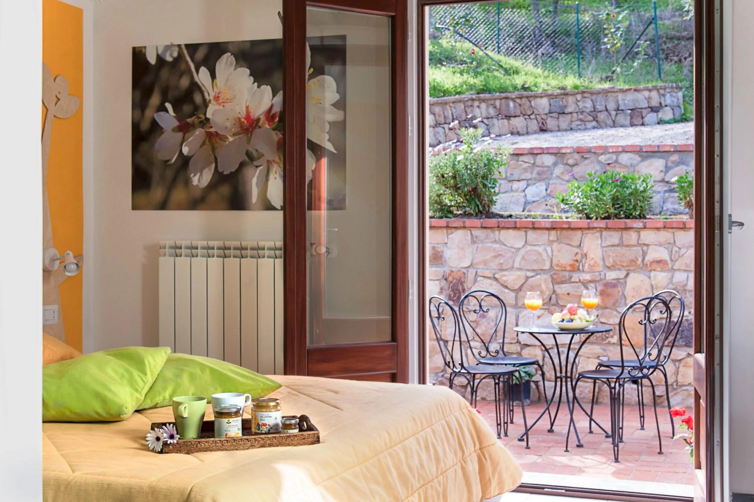 View (from property/room), Bed in Azienda Agrituristica Bergi