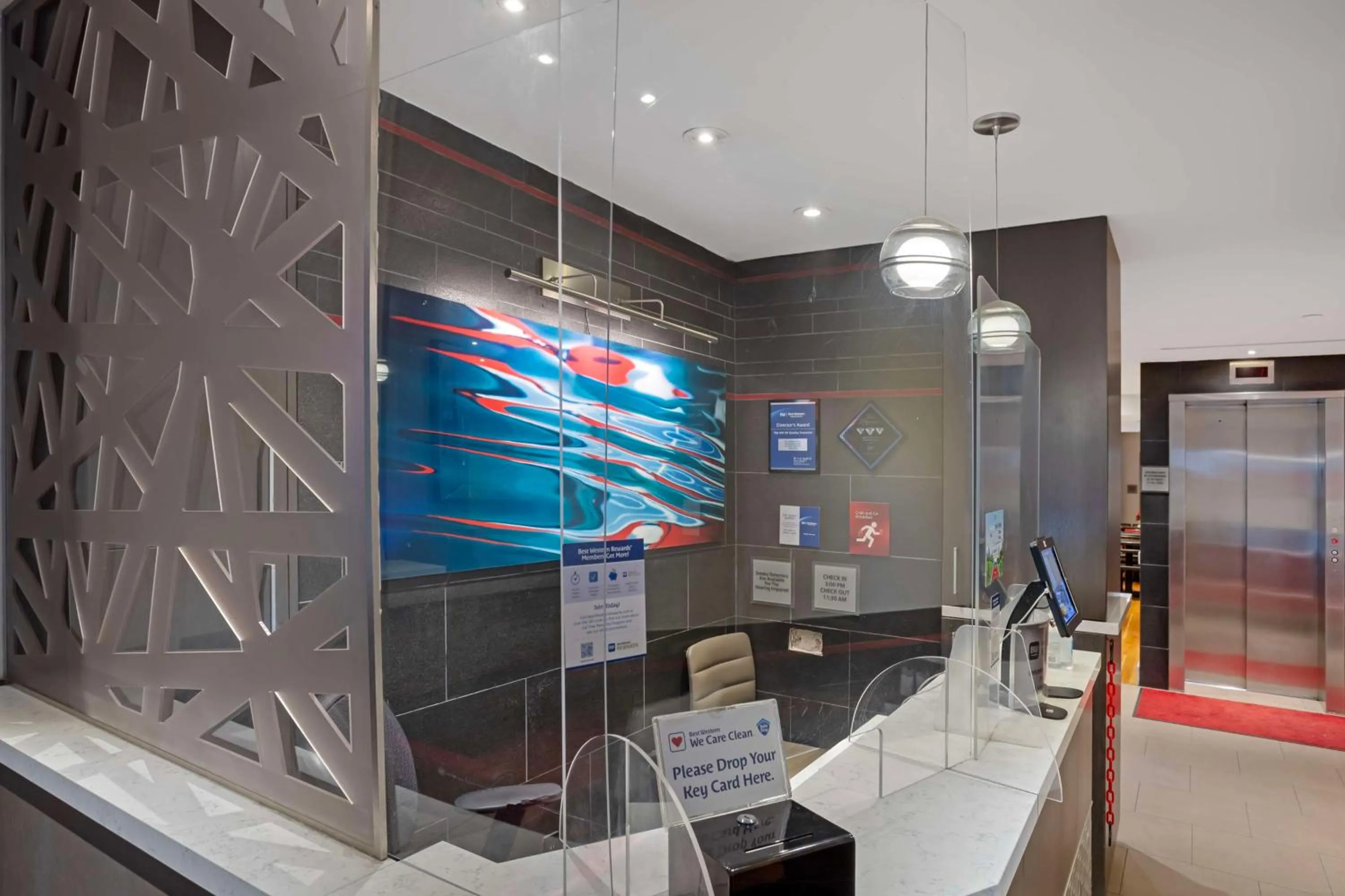 Lobby or reception in Best Western Plus Hospitality House Suites