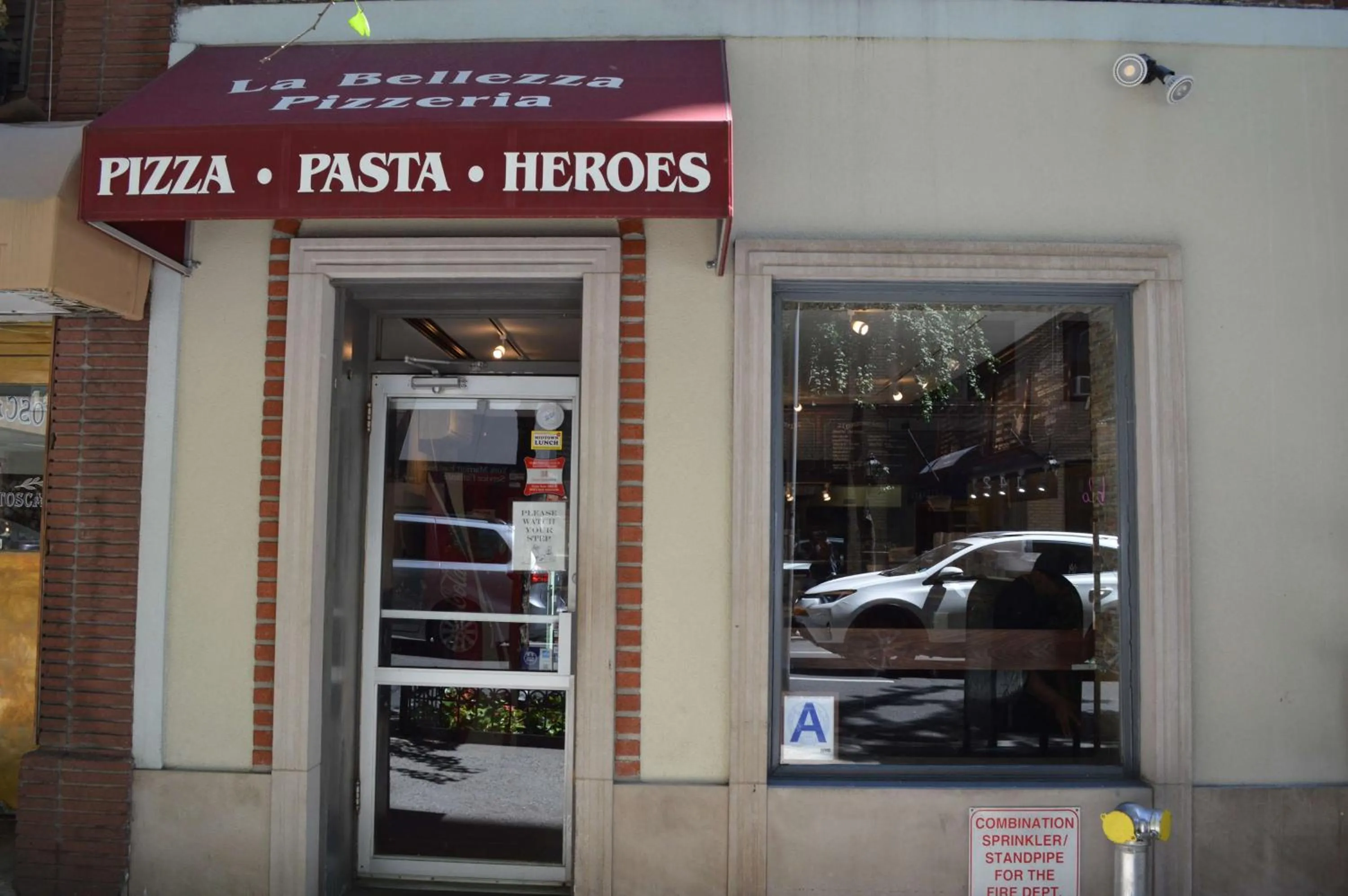 Restaurant/places to eat in Best Western Plus Hospitality House Suites