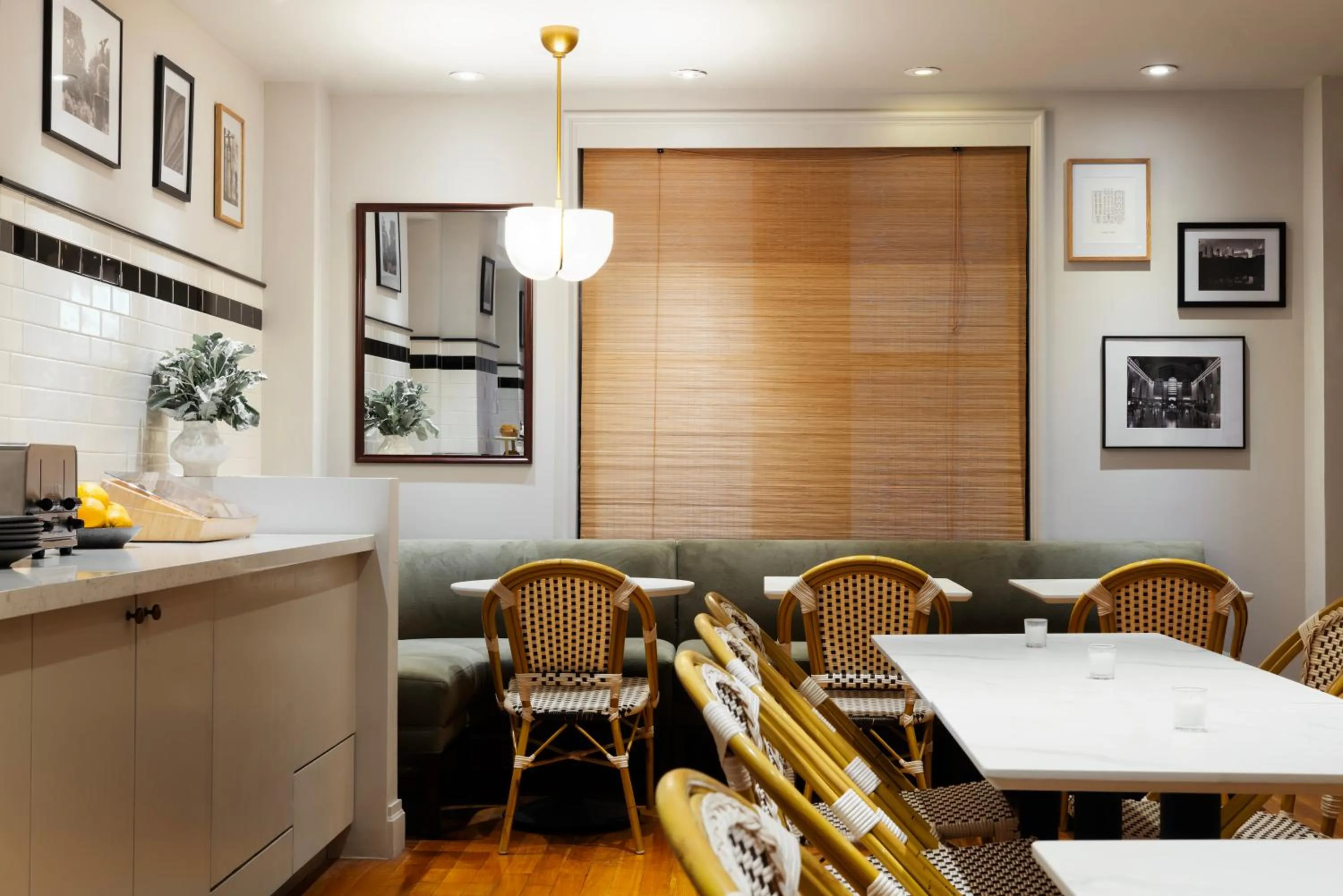 Breakfast in The Bayard