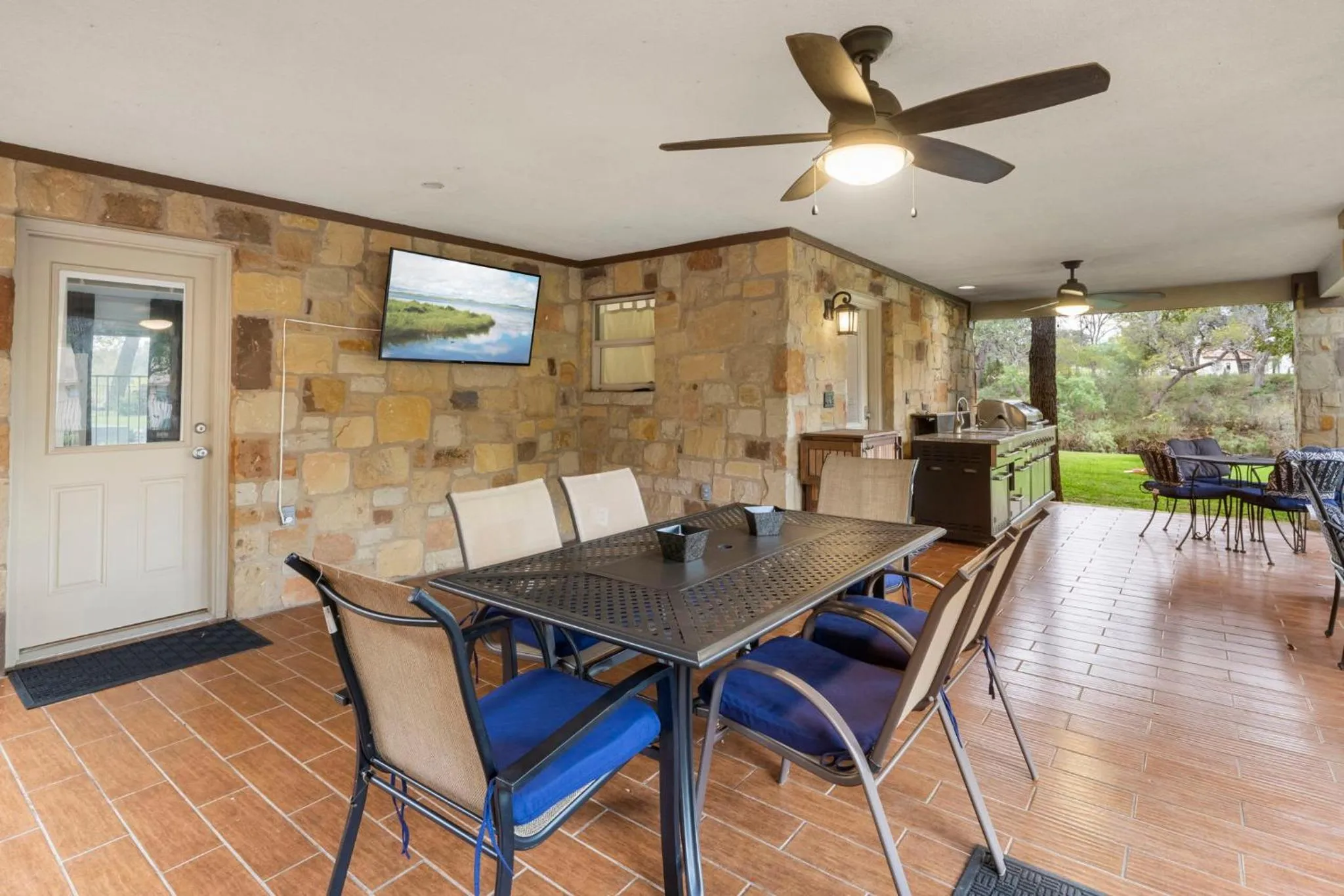 Lake LBJ 4BR Home w/ Boat Deck, Huge Yard