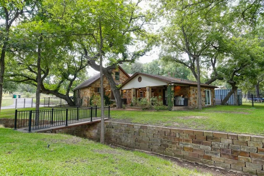 Lake LBJ 4BR Home w/ Boat Deck, Huge Yard