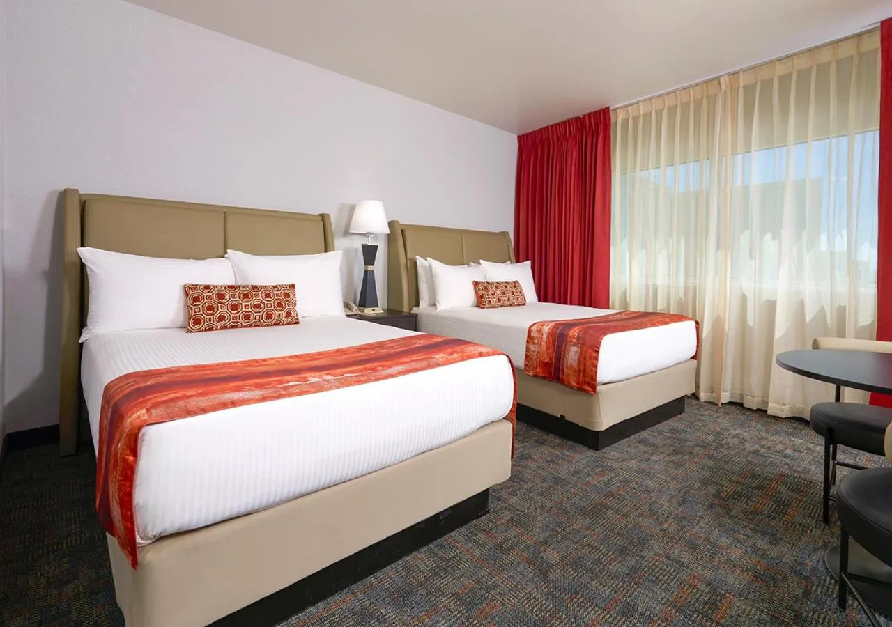 Bed in Four Queens Hotel and Casino