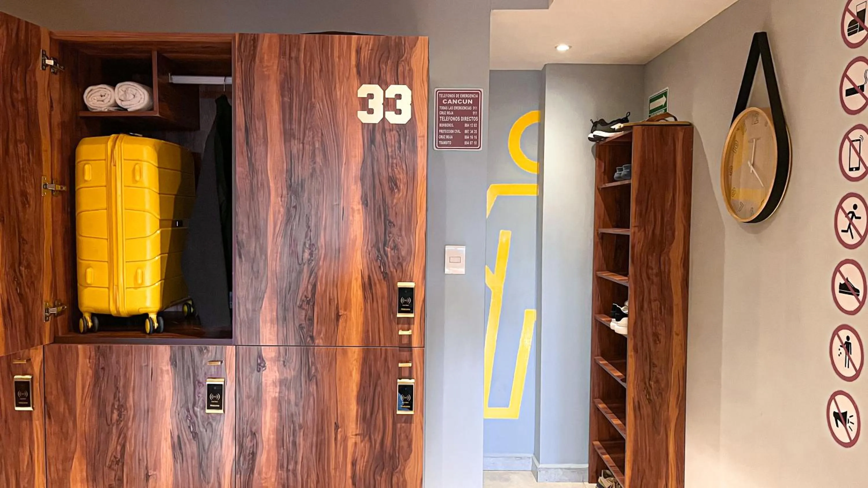 wardrobe in The Yellow Capsule Cancun Close to Airport