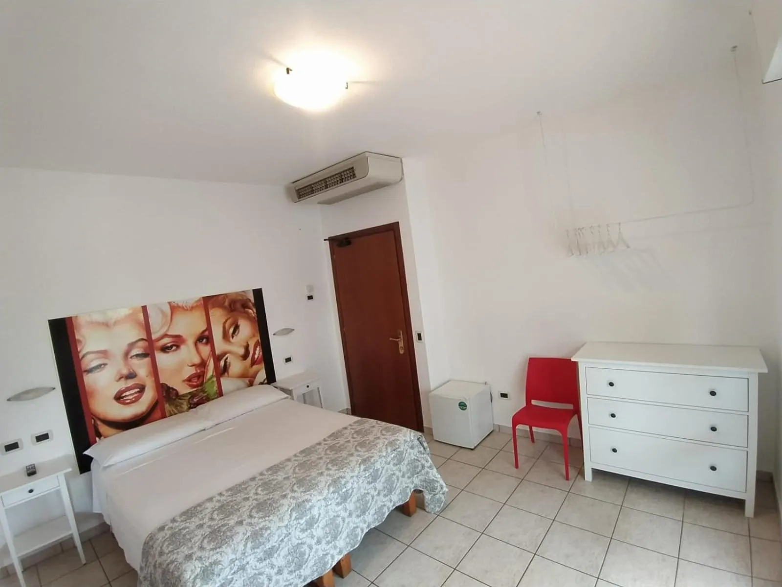 Bedroom in Hotel Villa Cesare B&B