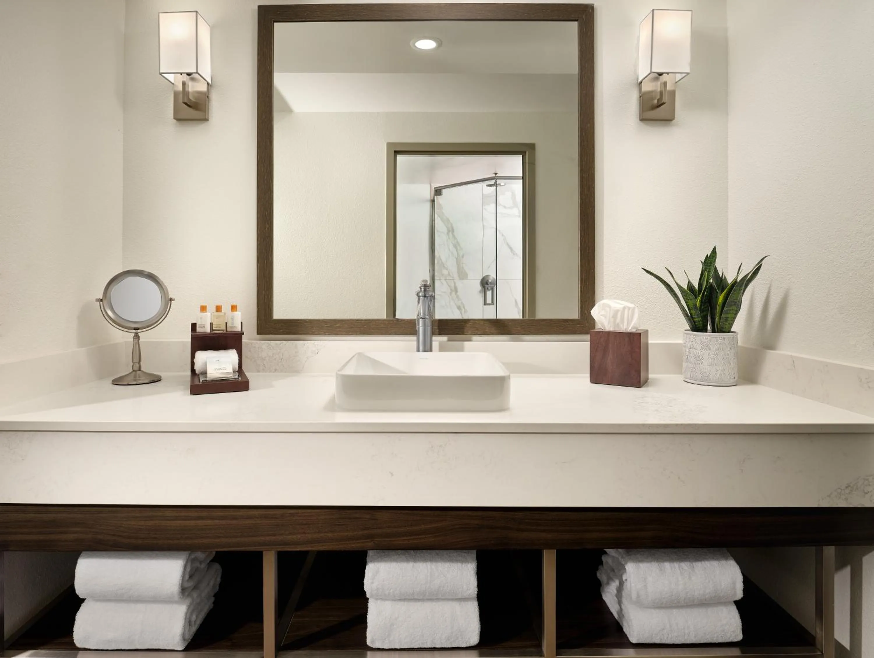 Bathroom in Buena Vista Suites Orlando