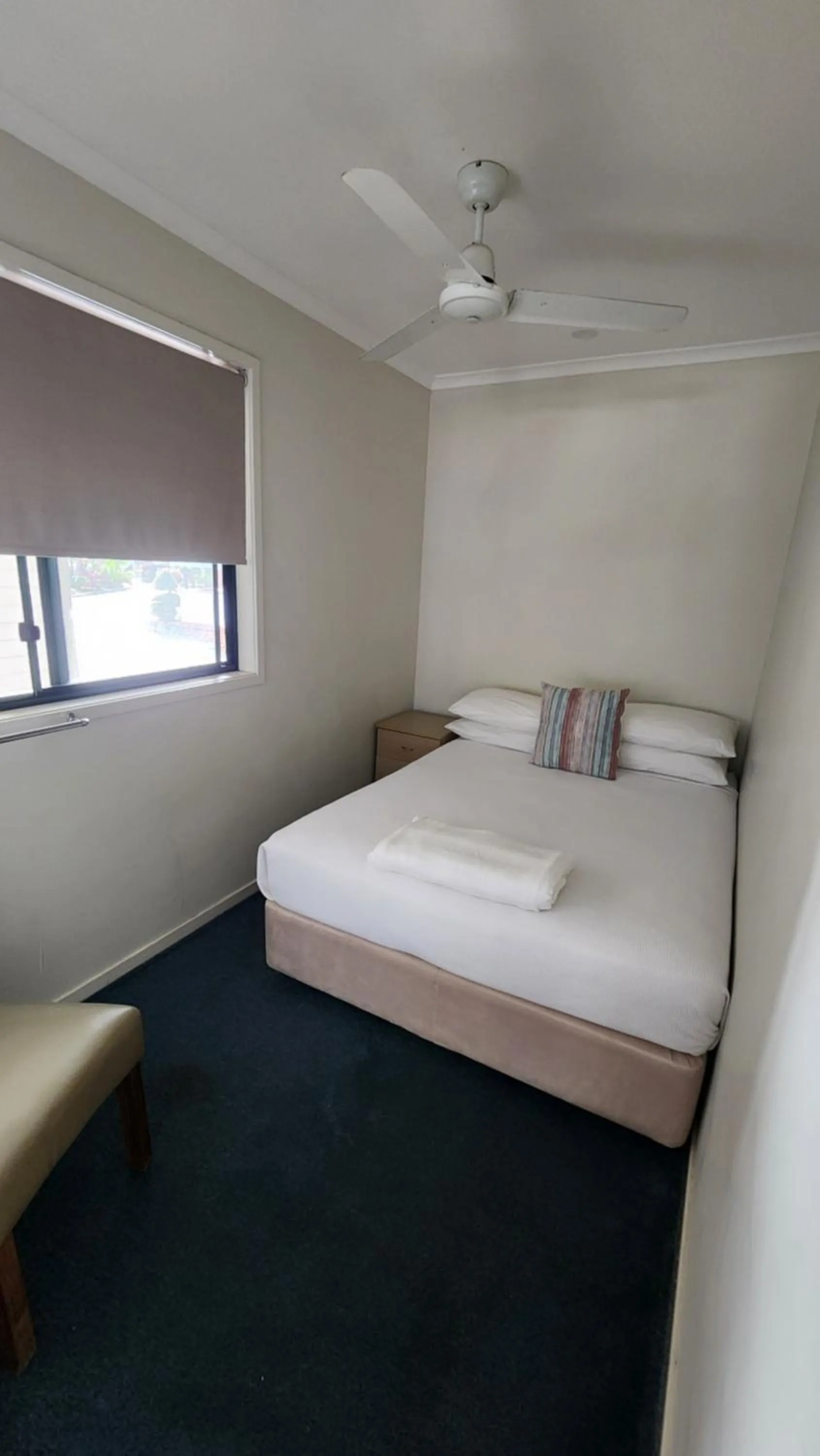 Bed in T's Resort & Motel