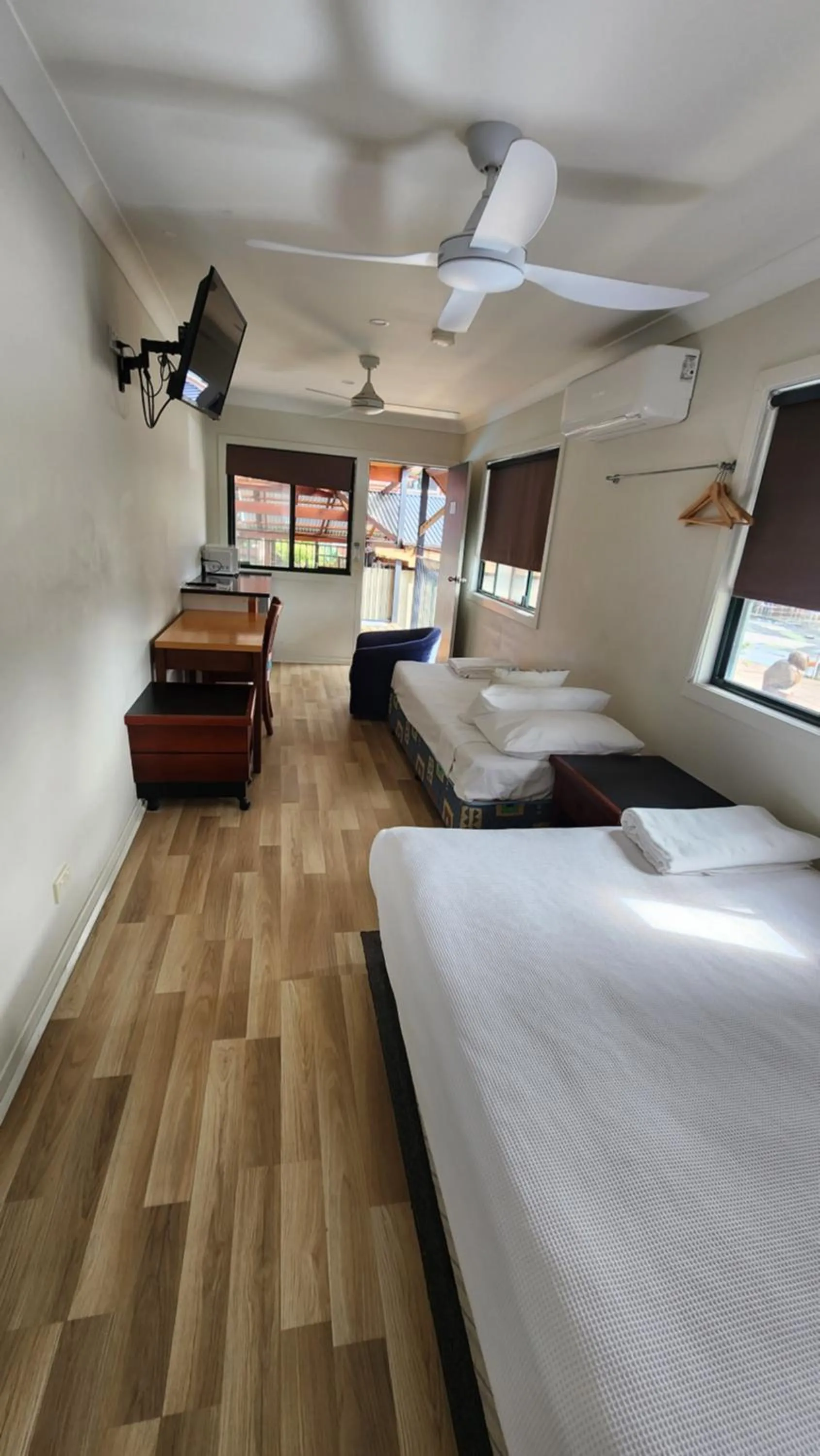 Bed in T's Resort & Motel