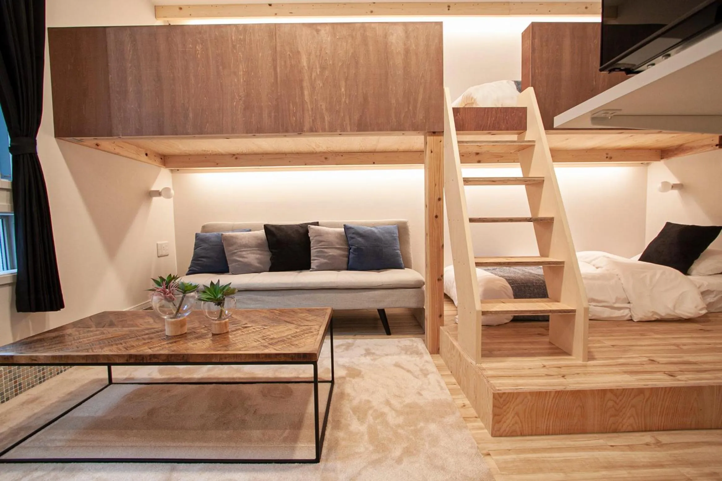 Bed in GRAND CAVE YOKOHAMA