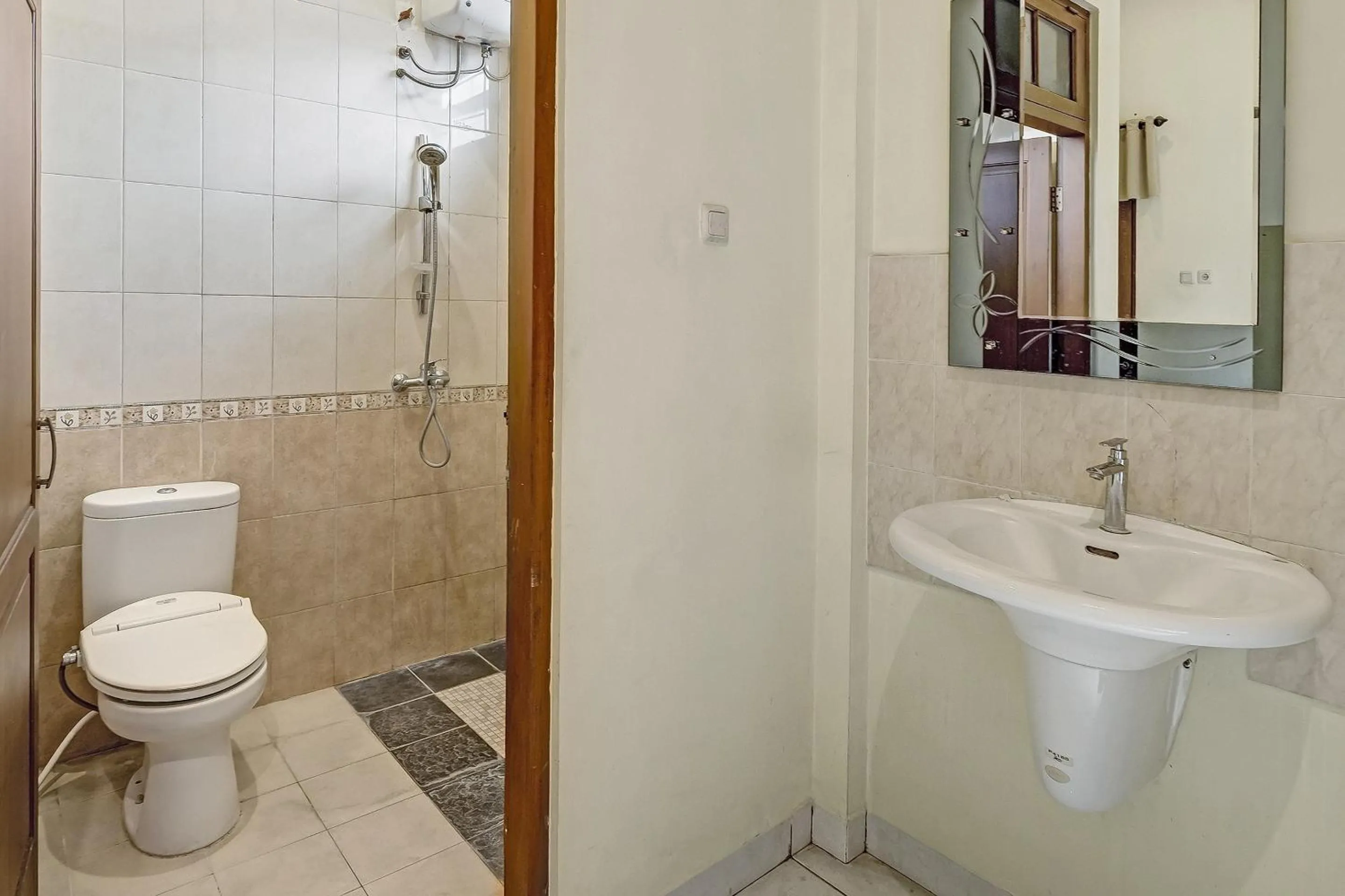 Bathroom in OYO 90910 Pondok Tamsis