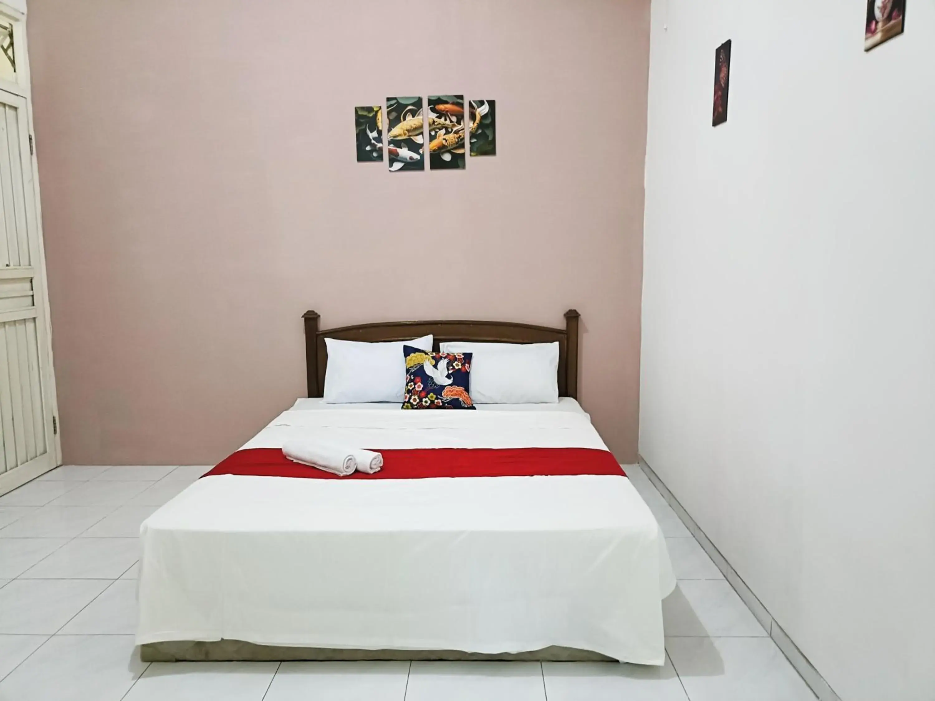 Economy Double Room in Hotel O Mahveen Suhat Homestay Economy Double Room in Hotel O Mahveen Suhat Homestay