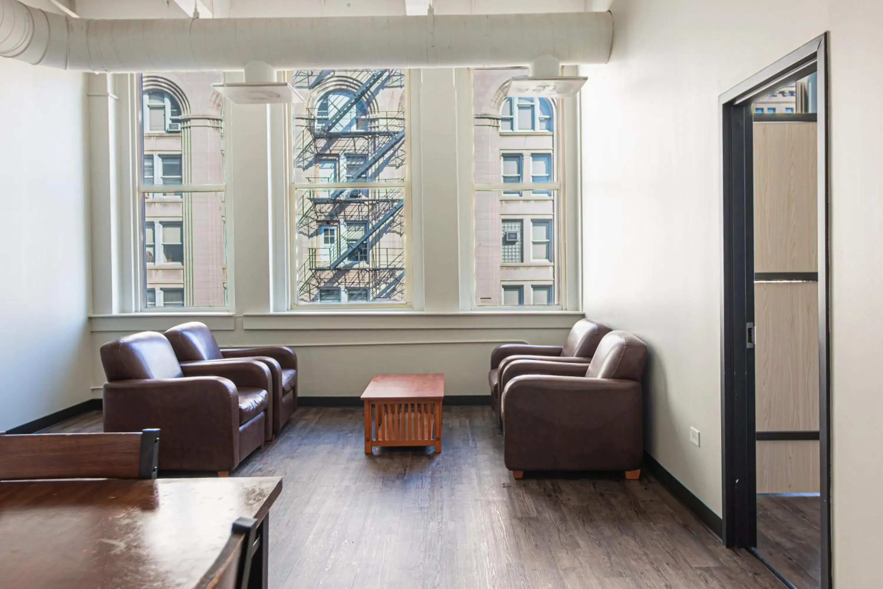 Bed in Men's 4-Bed Dorm in HI Chicago Hostel Bed in Men's 4-Bed Dorm in HI Chicago Hostel