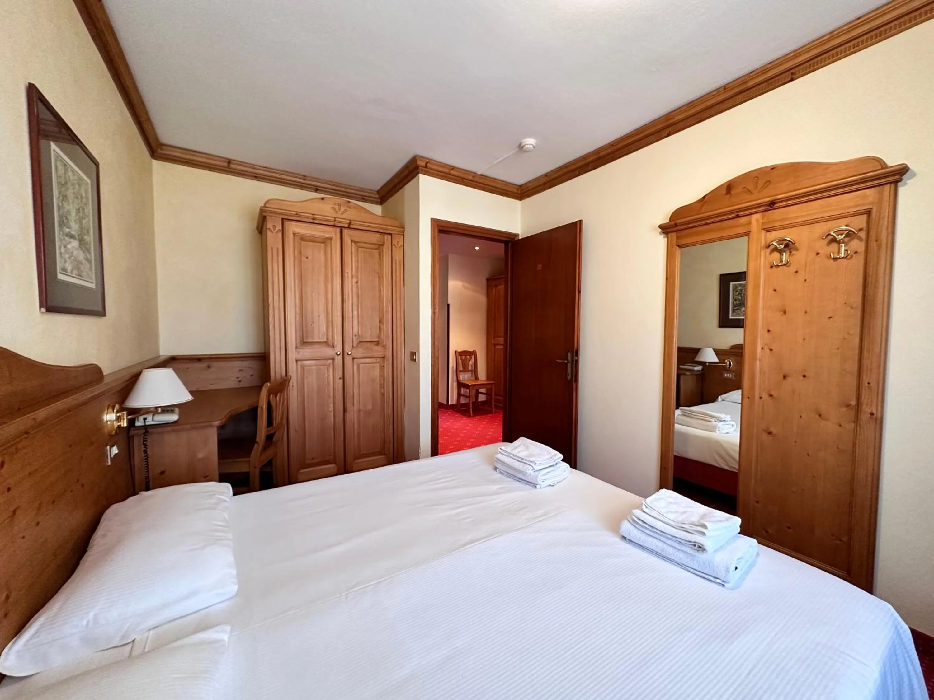 Bed in Hotel Alpi - Foza