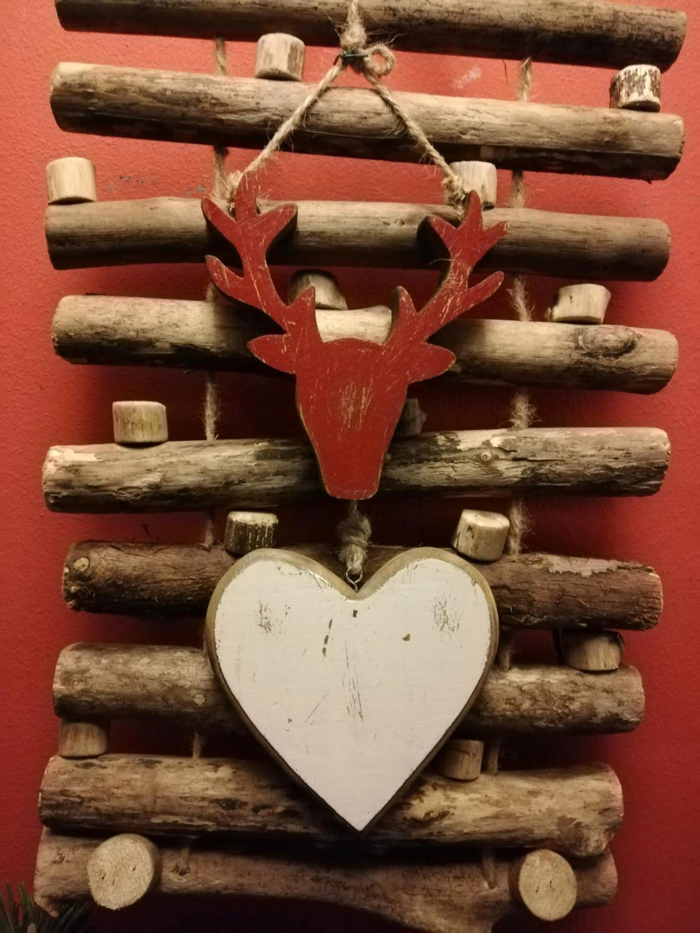 Decorative detail in Hotel Alpi - Foza