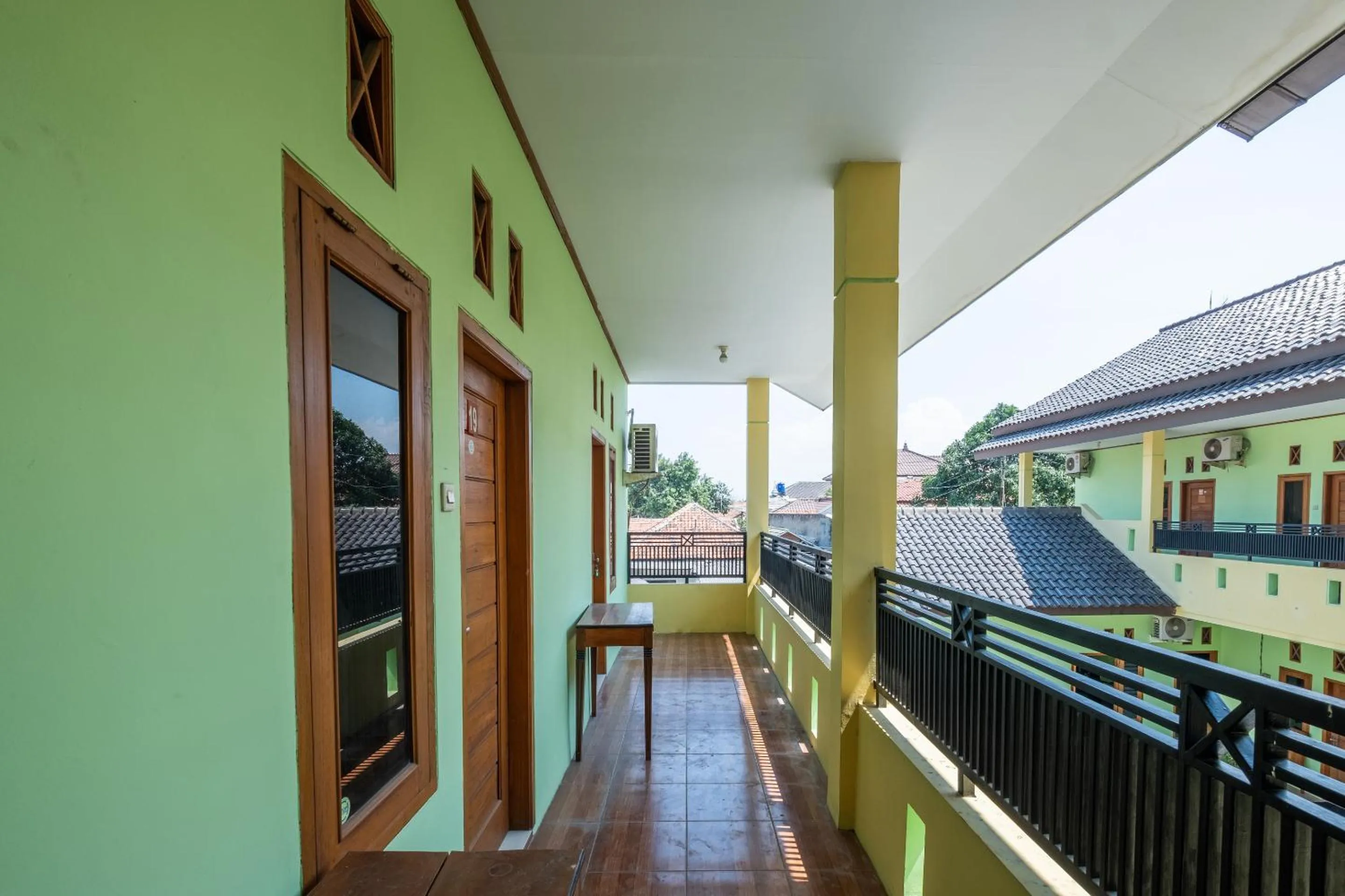 Balcony/Terrace in OYO 1399 Cemara Residence Syariah