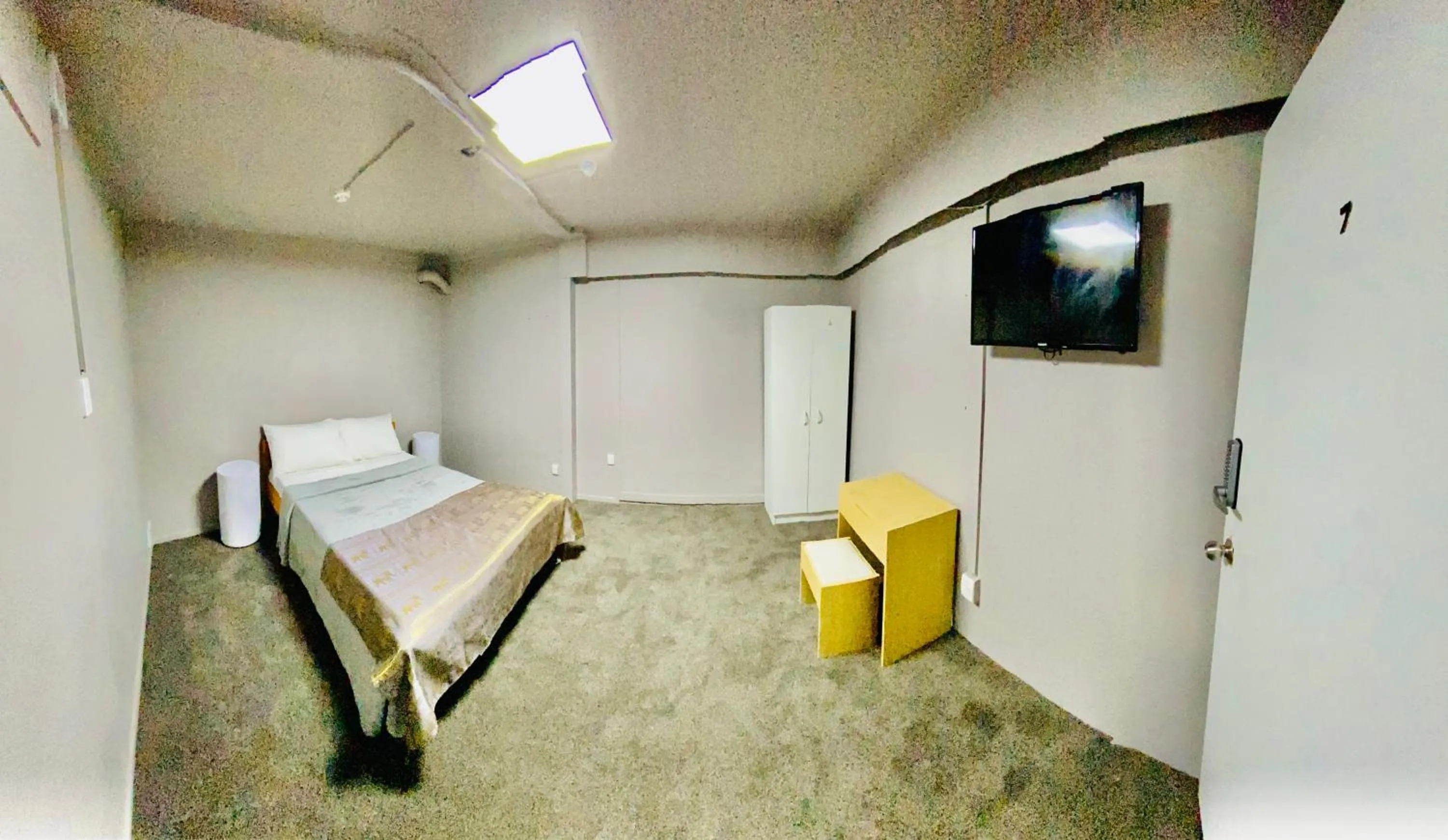 Photo of the whole room in HIT Hostel
