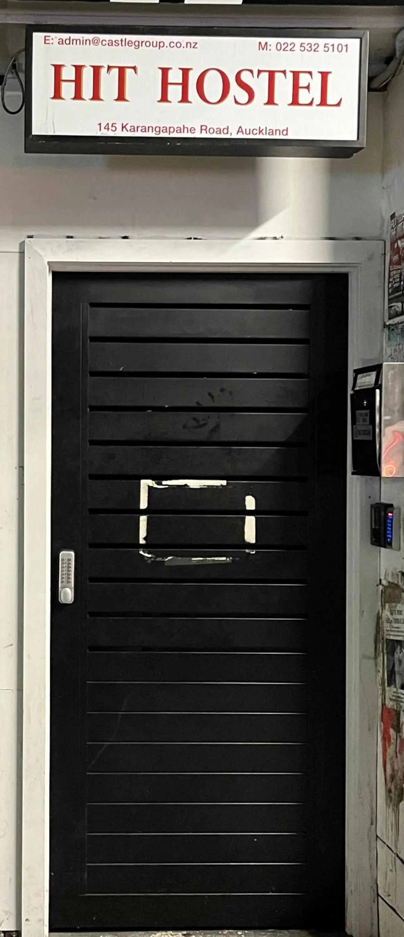 Facade/entrance in HIT Hostel