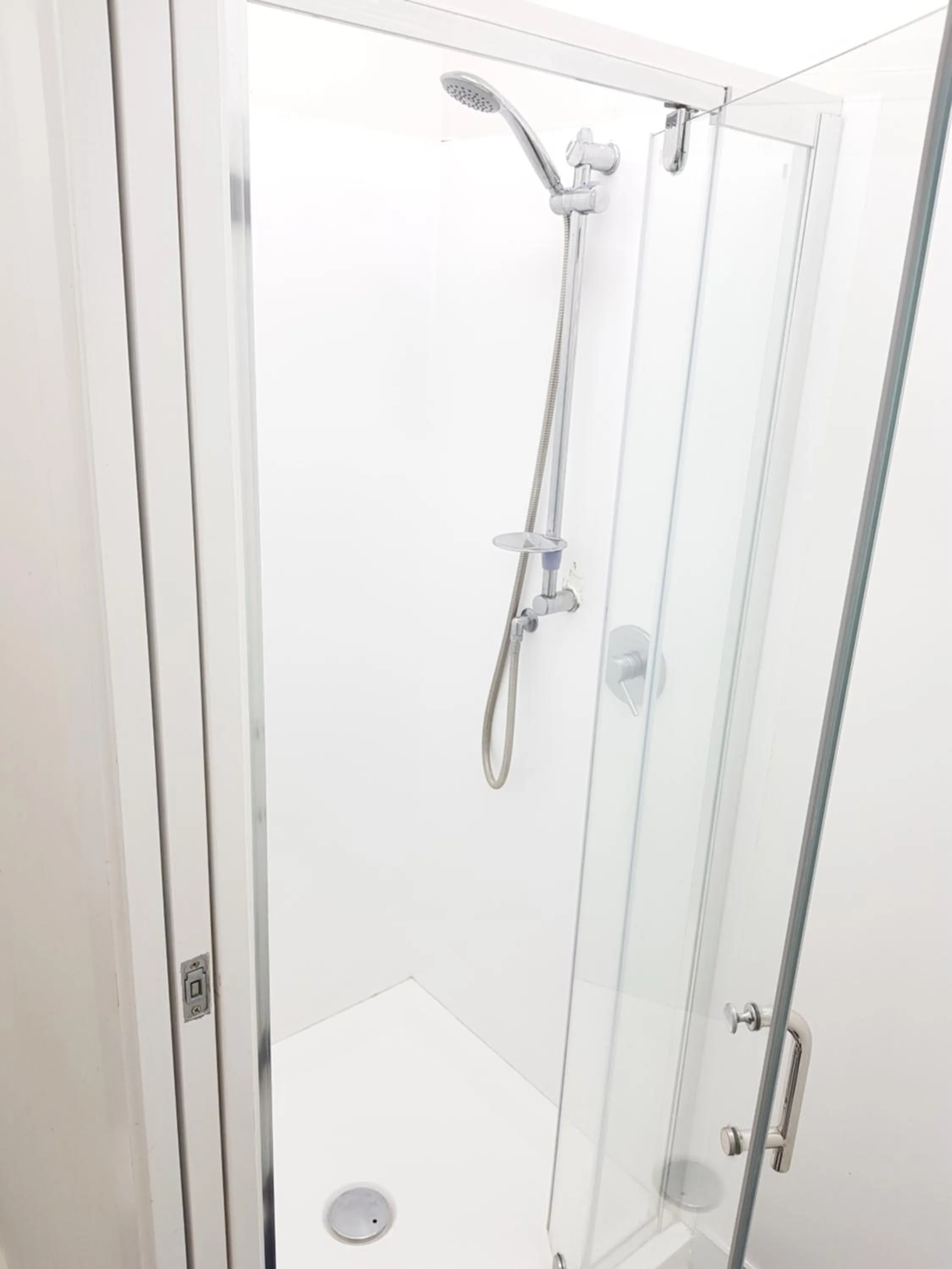 Bathroom in HIT Hostel