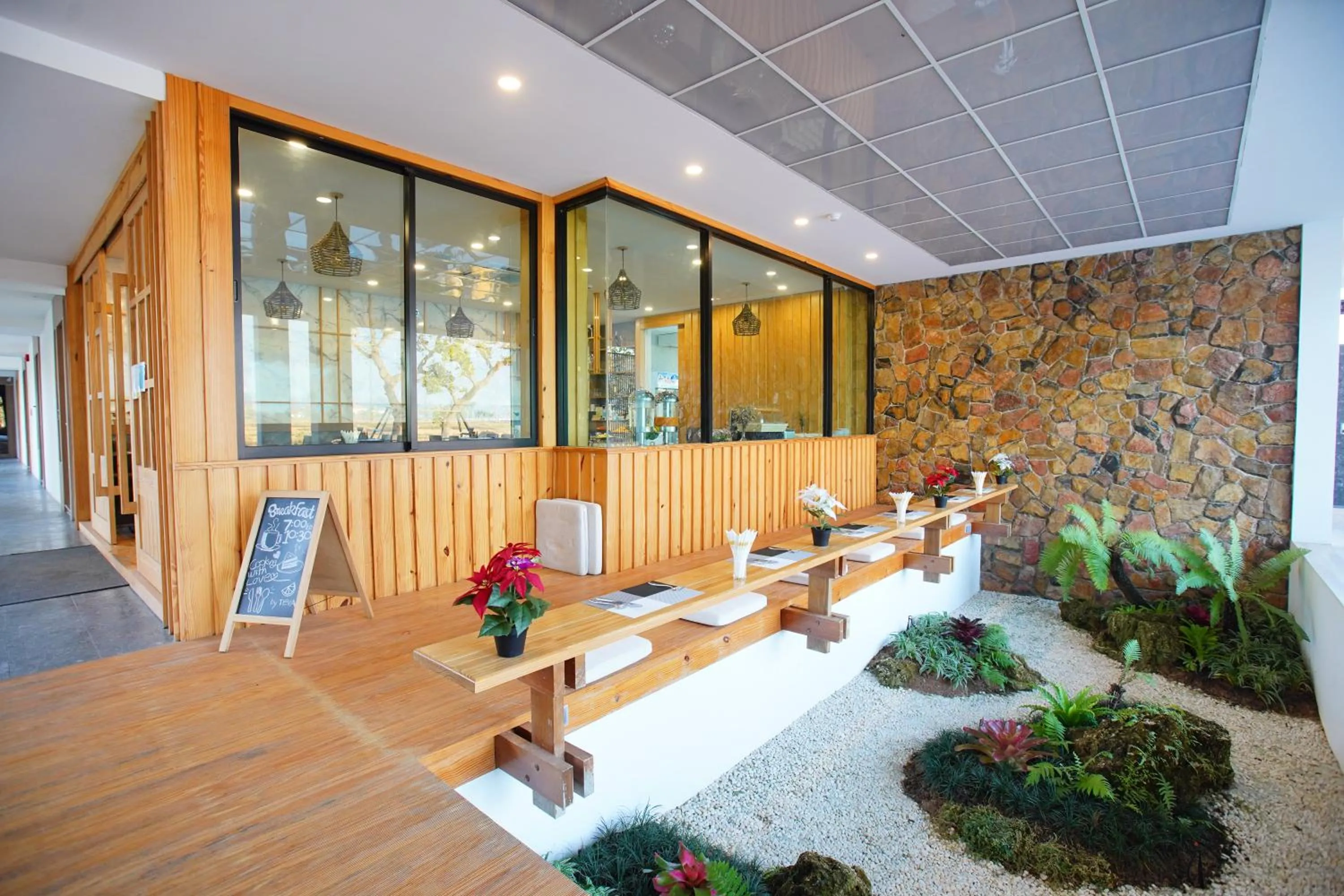 Restaurant/places to eat in TEVA Valley Resort