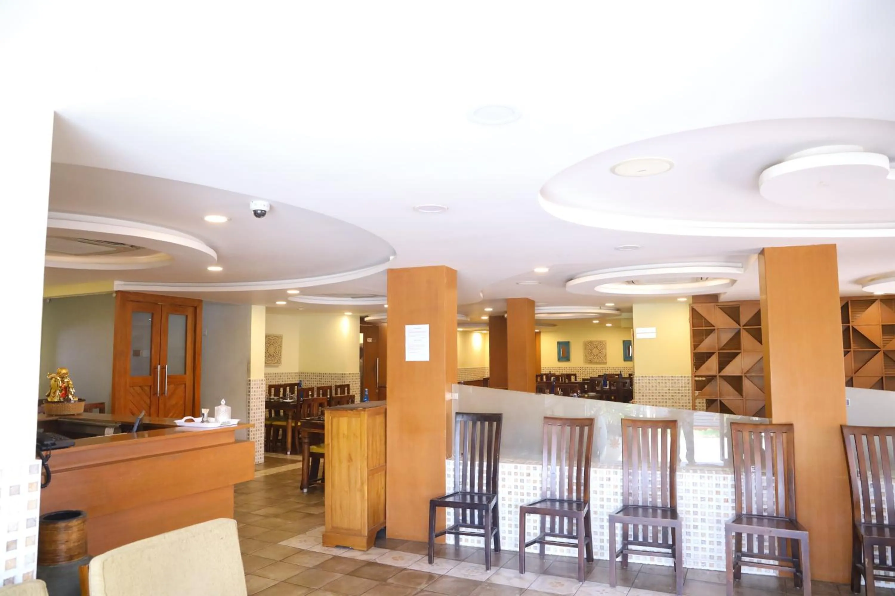 Restaurant/places to eat in Kfour Apartment & Hotels Private Limited