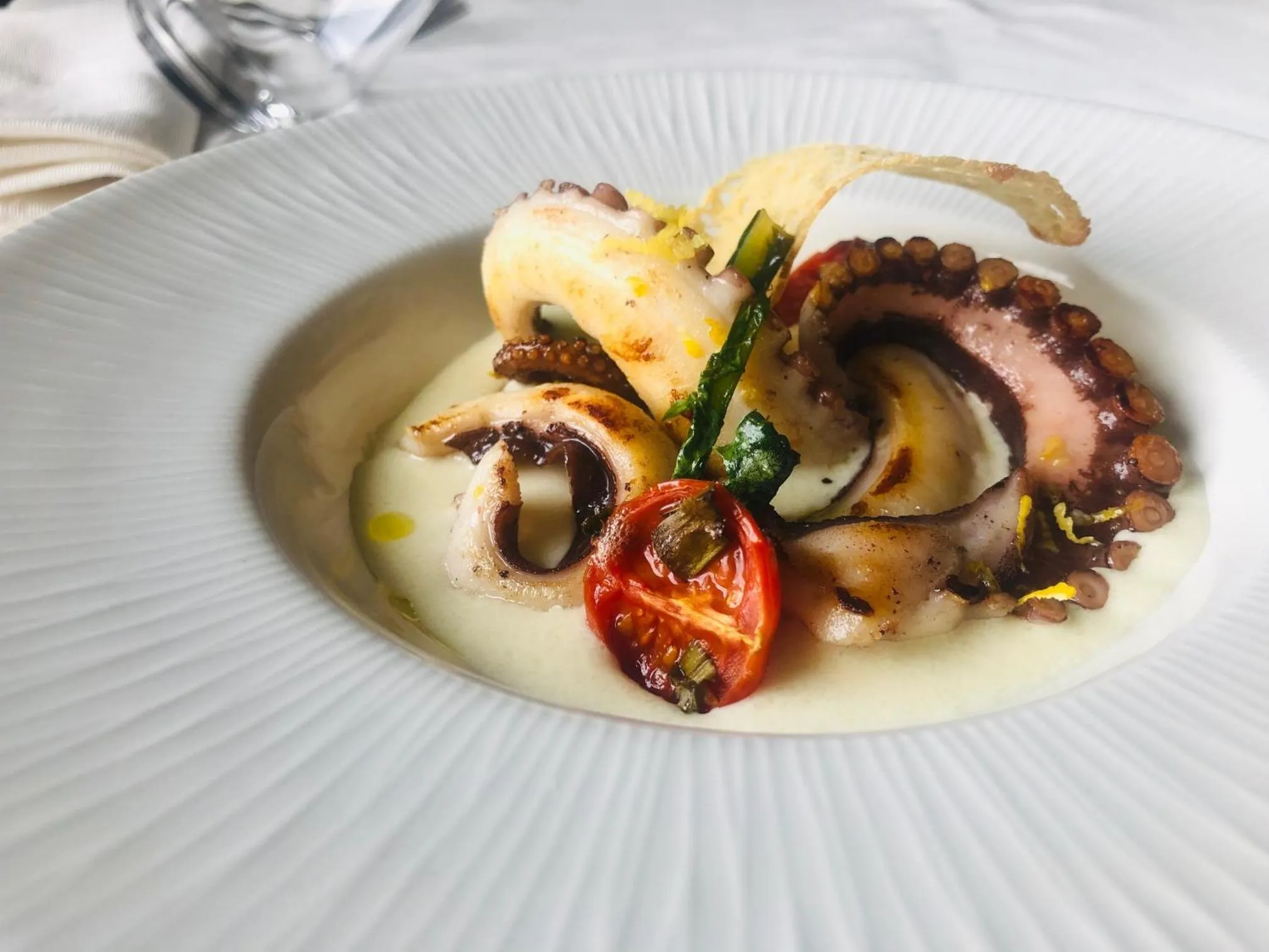 Food and drinks in Magic Hotel