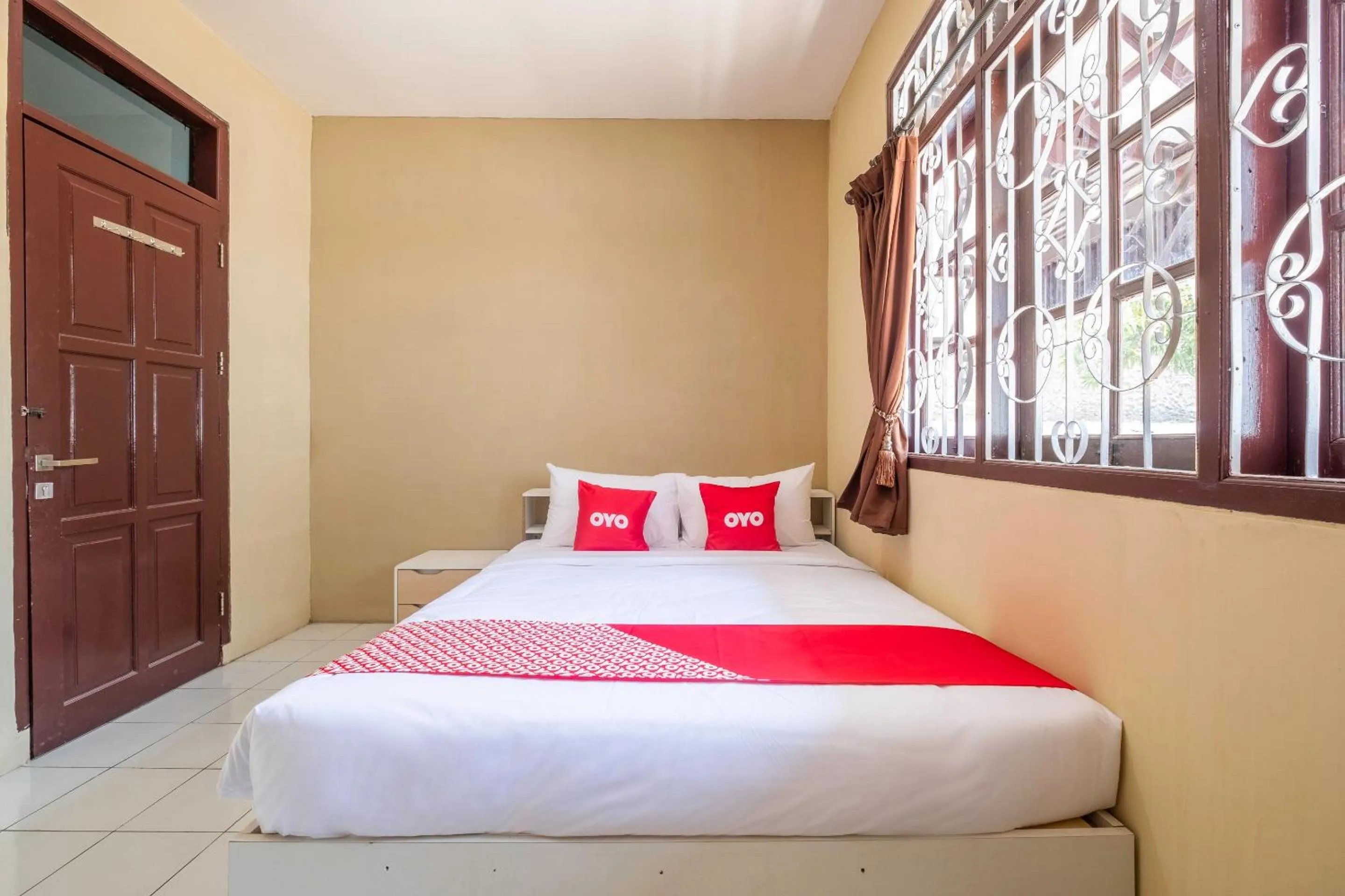 Bedroom in Super OYO 1568 Stasiun Ka Cirebon Guest House