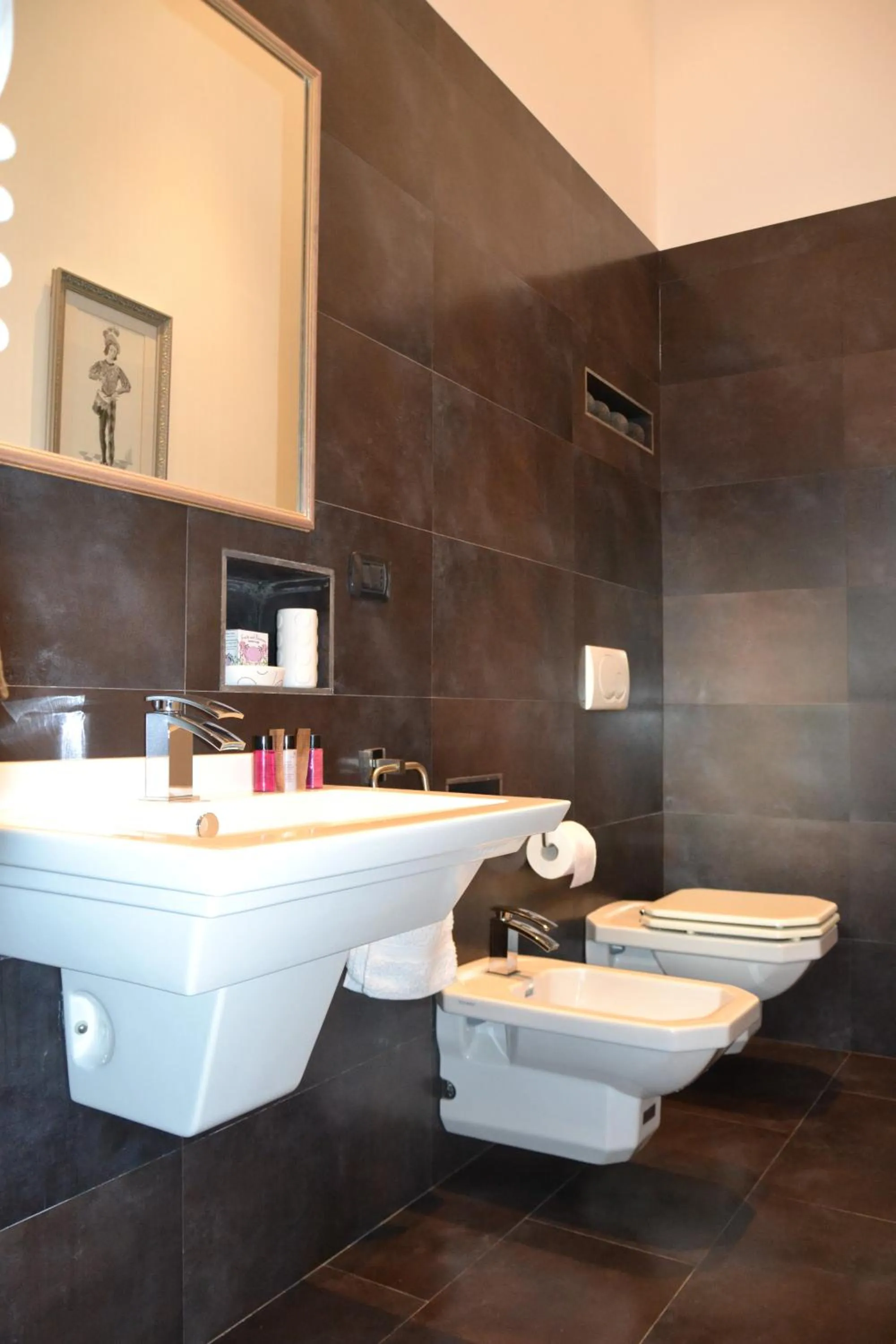 Toilet in Palazzo Muro Leccese Relais de Charme & Wellness