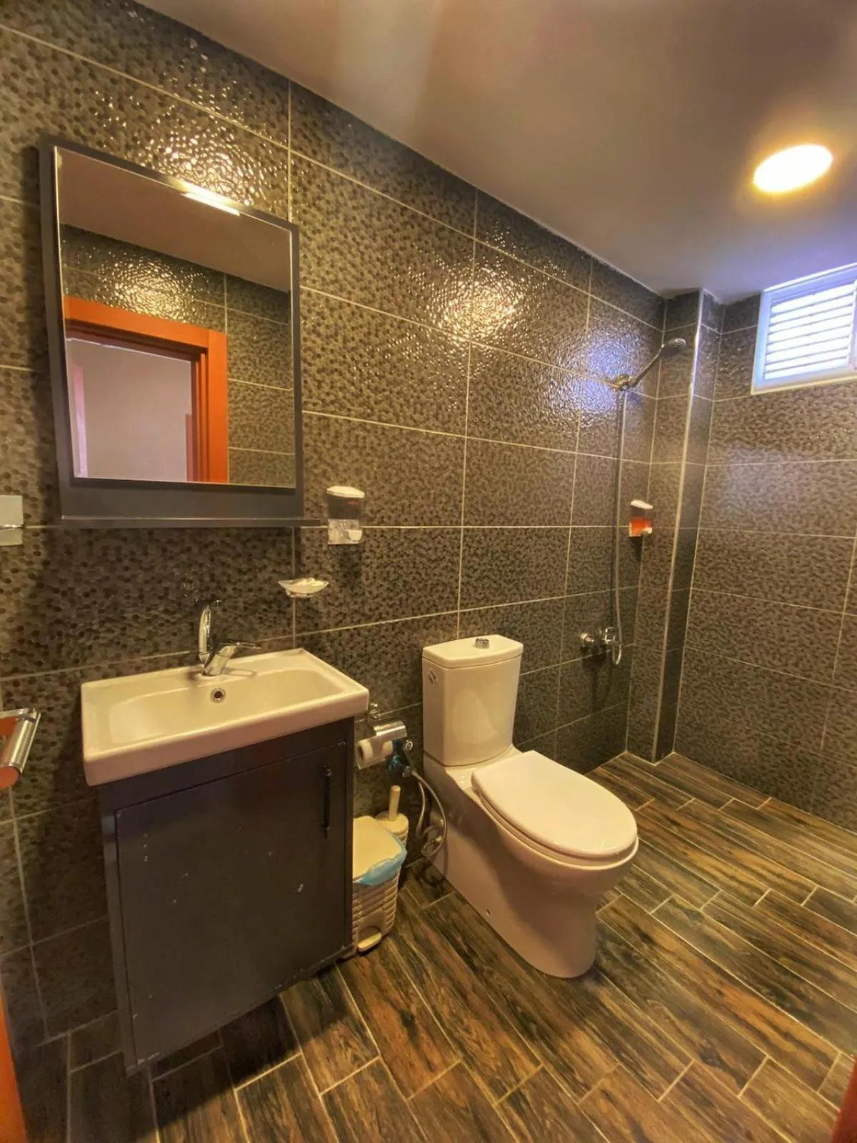 Shower in Ulubat Castle Hotel