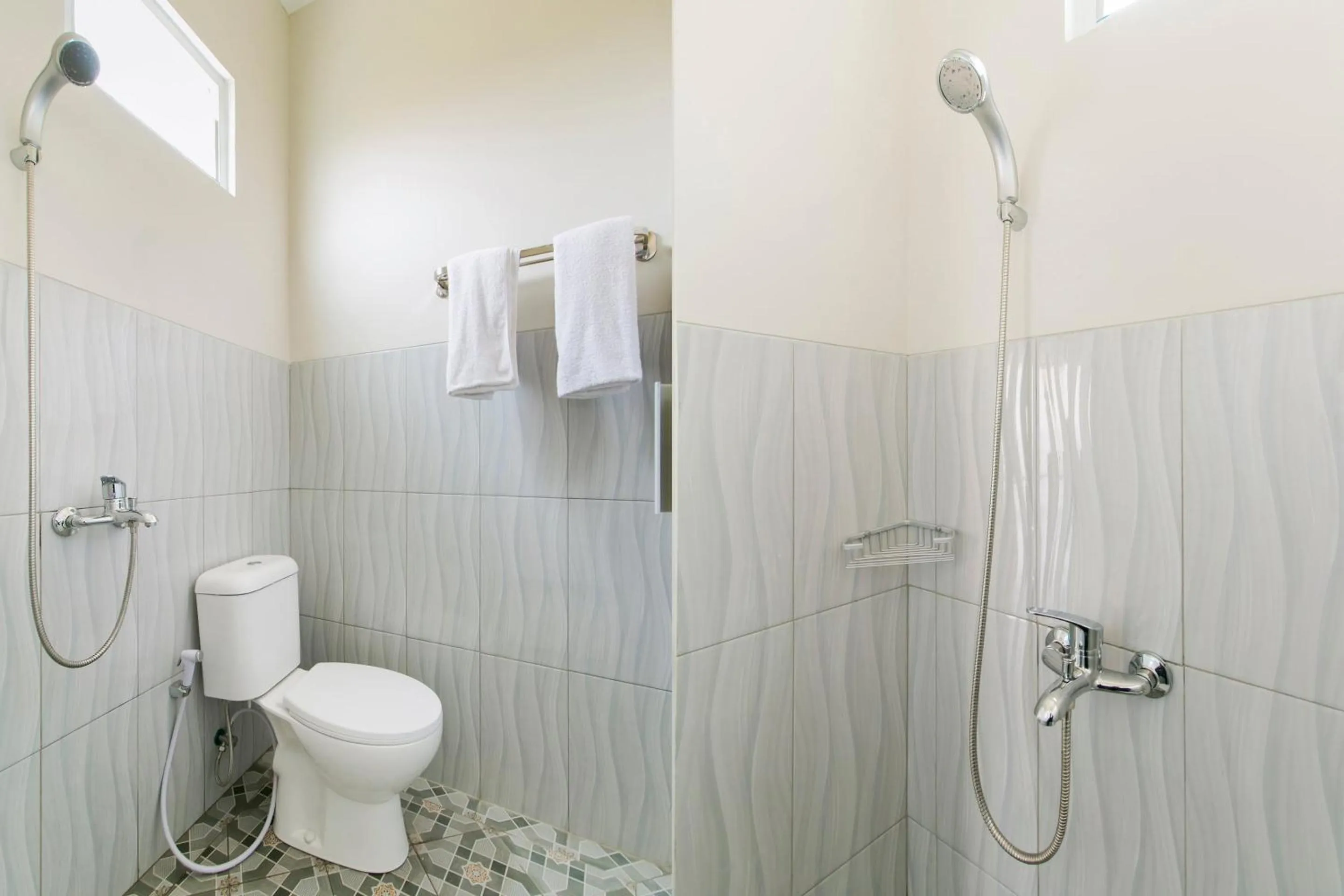 Bathroom in Hotel O Fakhira Residence