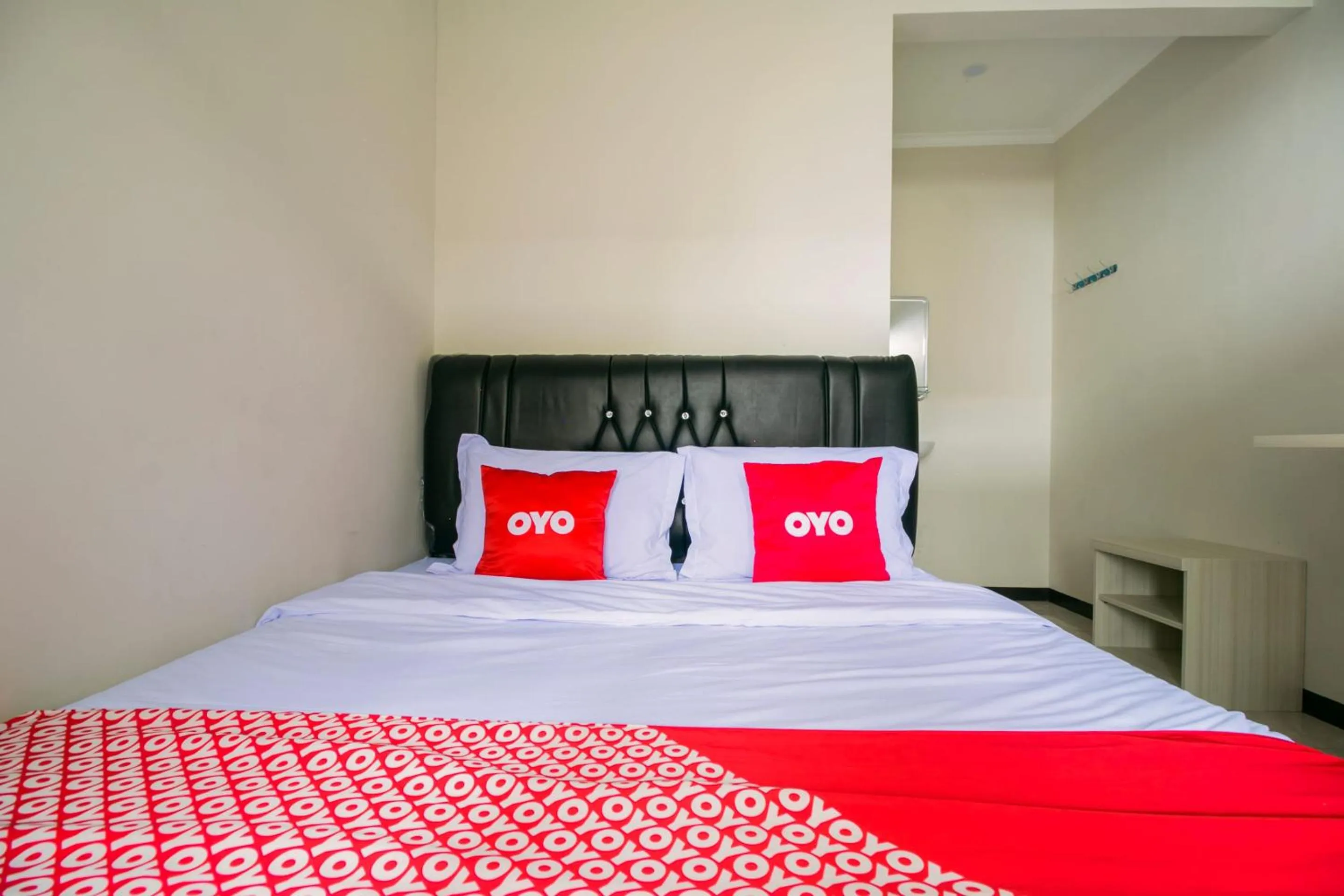 Bedroom in Hotel O Fakhira Residence