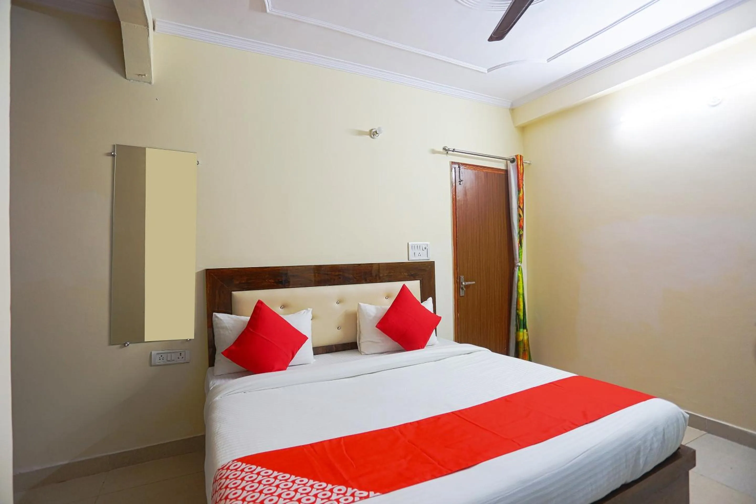 Lobby or reception, Bed in Hotel O Karan Residency